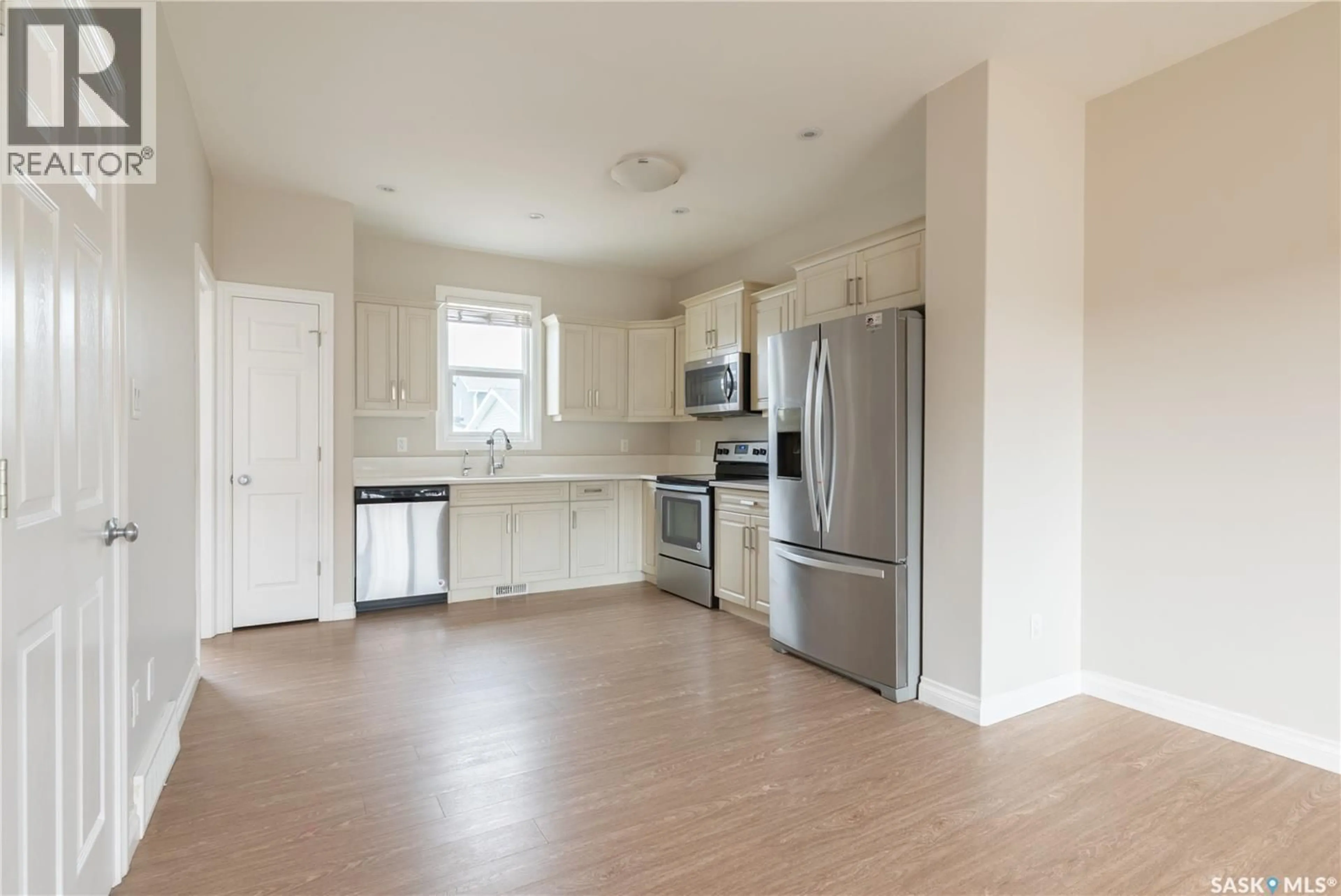 Unknown for 4372 JAMES HILL ROAD, Regina Saskatchewan S4W0R2