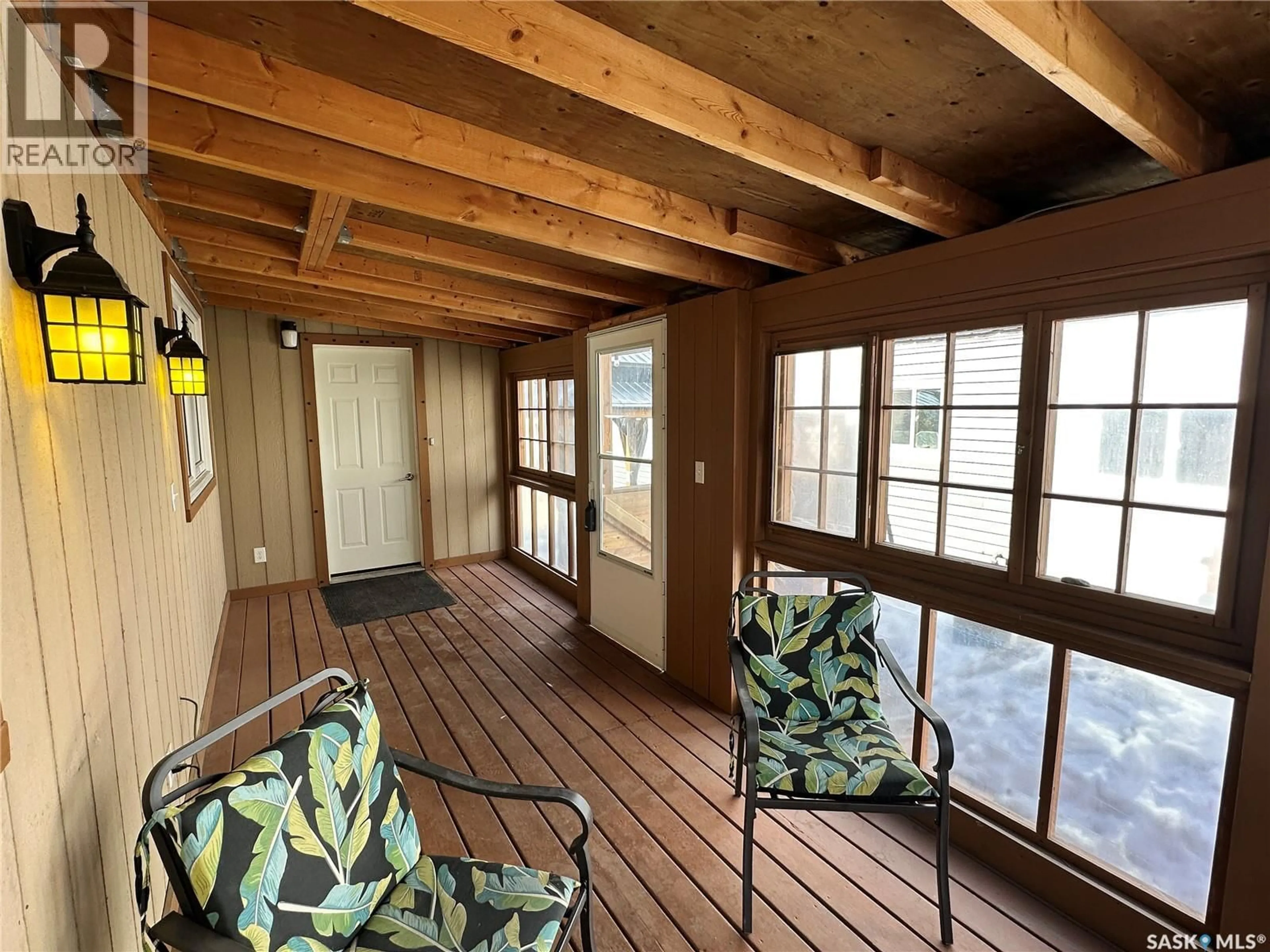 Indoor entryway for 52 219 GRANT STREET, Saskatoon Saskatchewan S7N2A5