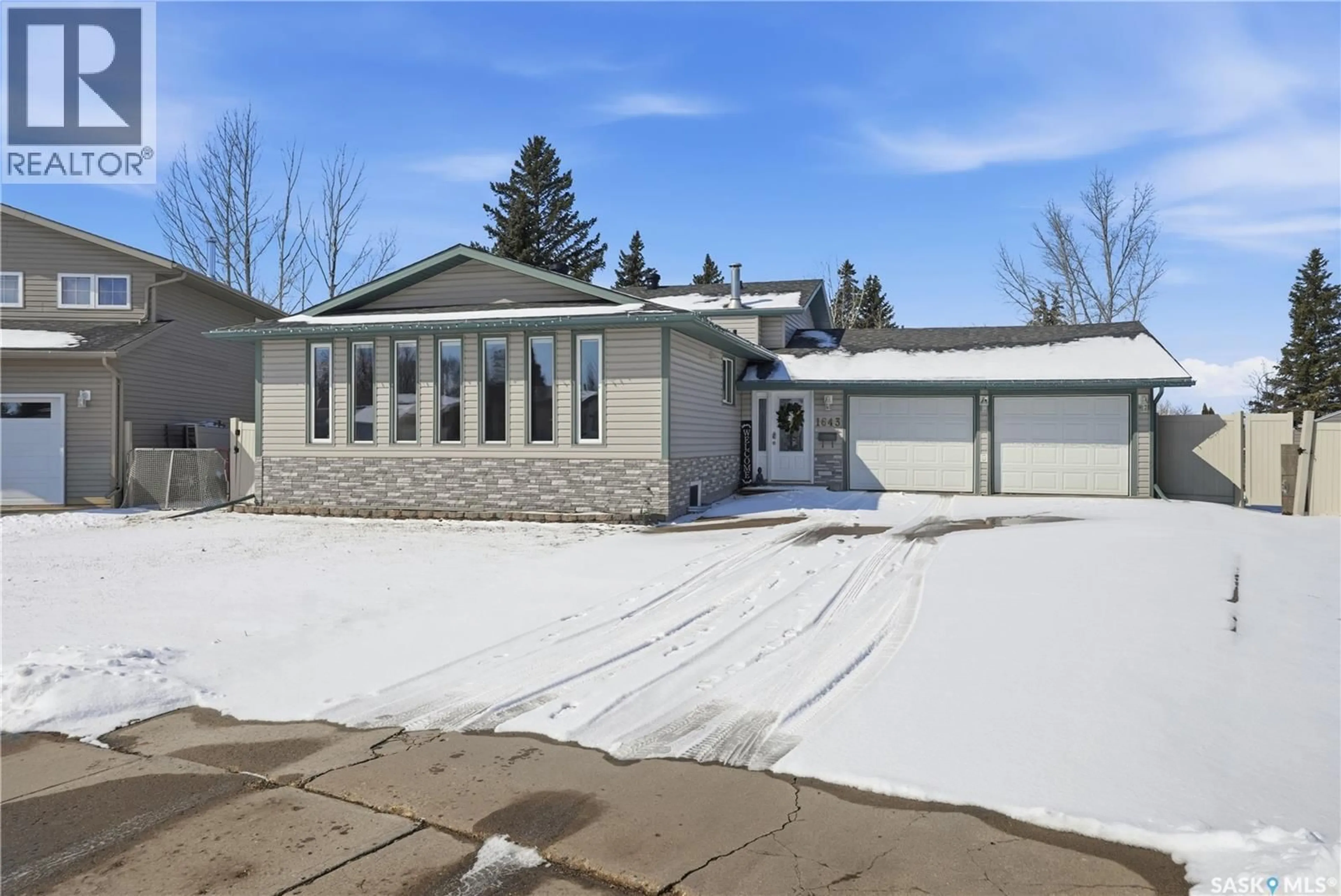 Unknown for 1643 GENERAL CRESCENT, Moose Jaw Saskatchewan S6H6M2