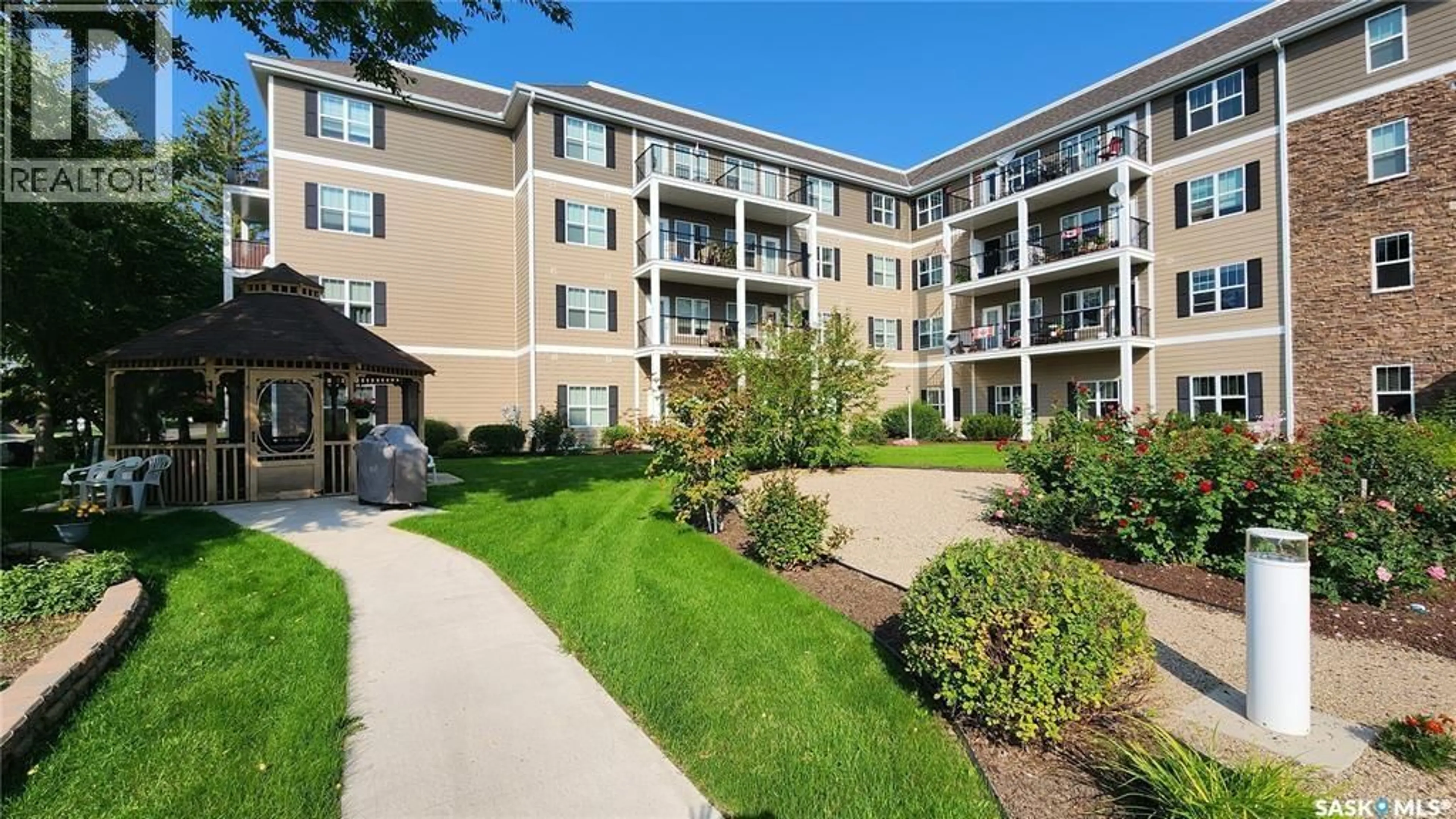 Patio, unknown for E - 225 680 7TH AVENUE, Melville Saskatchewan S0A2P0