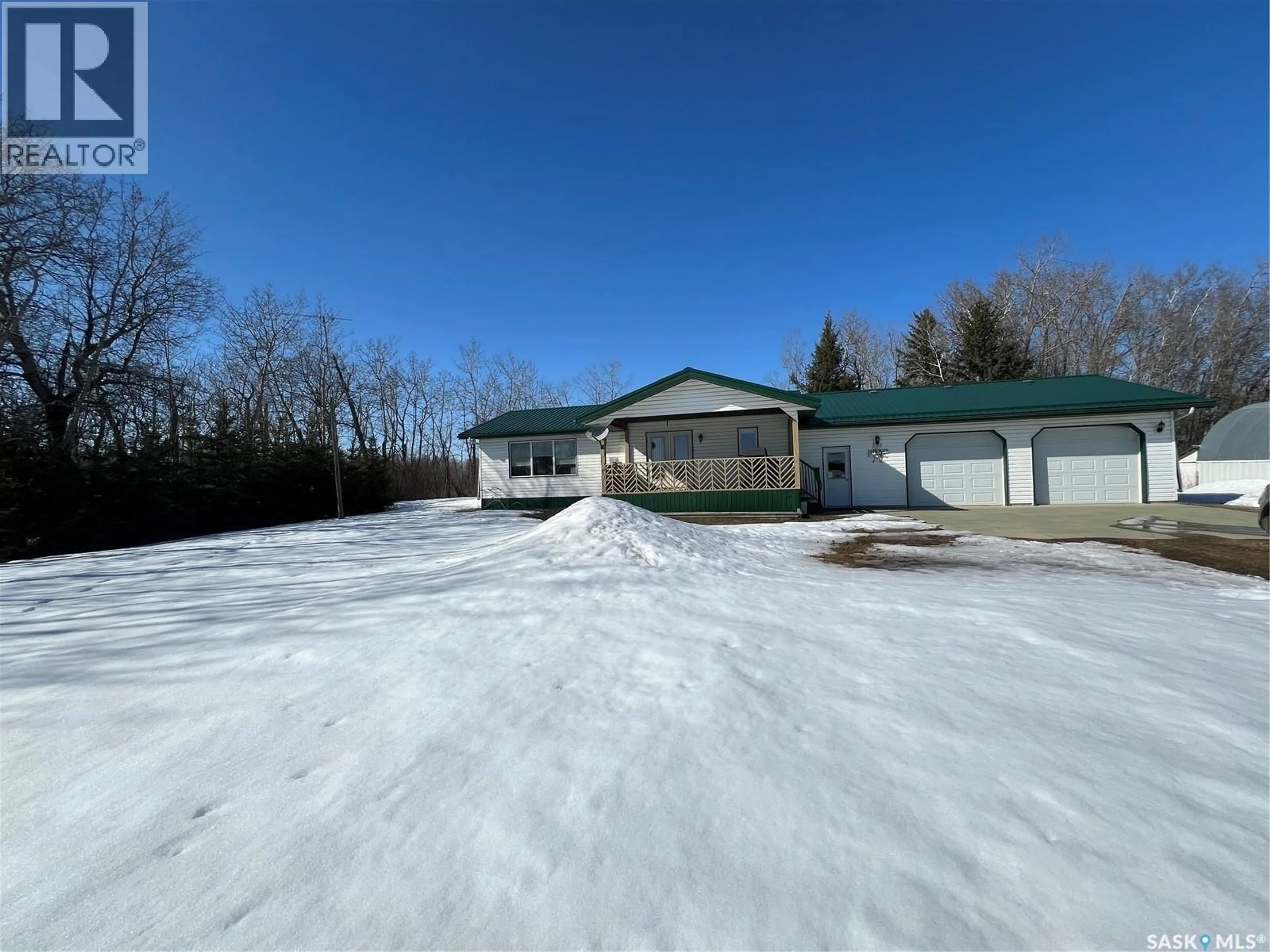 A pic from outside/outdoor area/front of a property/back of a property/a pic from drone, building for SERHAN ACREAGE, Porcupine Rm No. 395 Saskatchewan S0E1H0