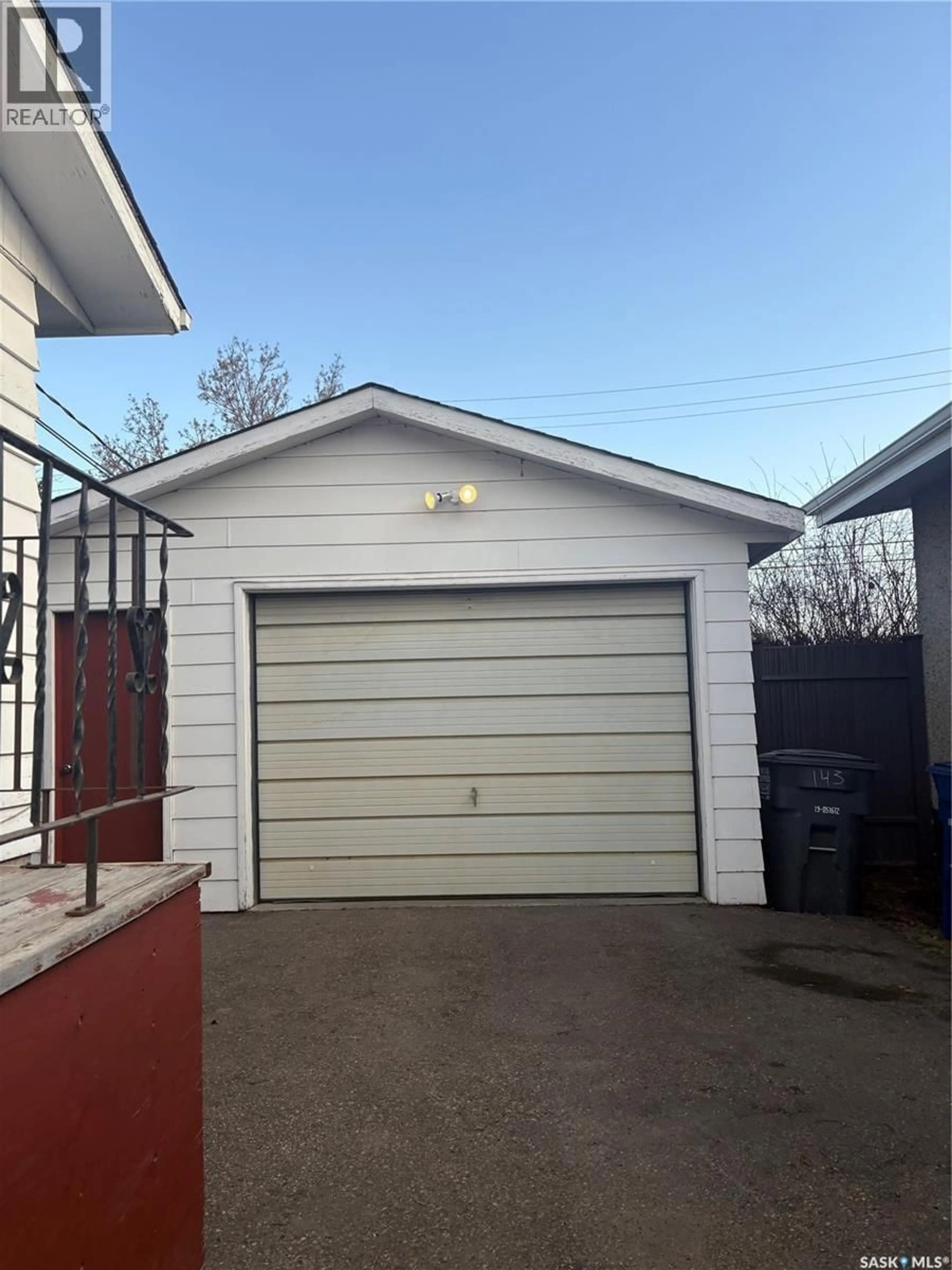 Indoor garage for 143 102ND STREET, Saskatoon Saskatchewan S7N1M7