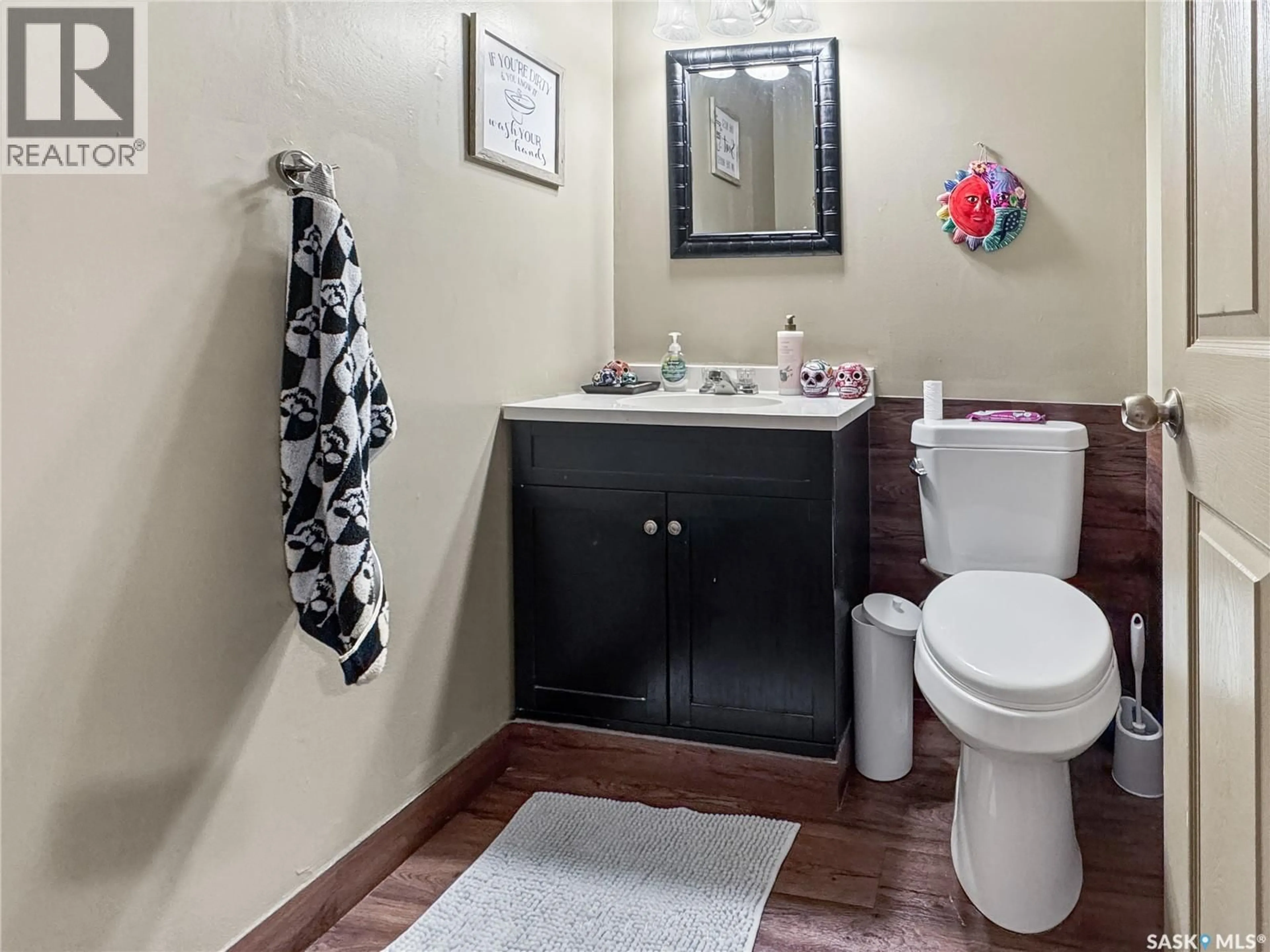 Standard bathroom, unknown for 1442 111TH STREET, North Battleford Saskatchewan S9A2K6
