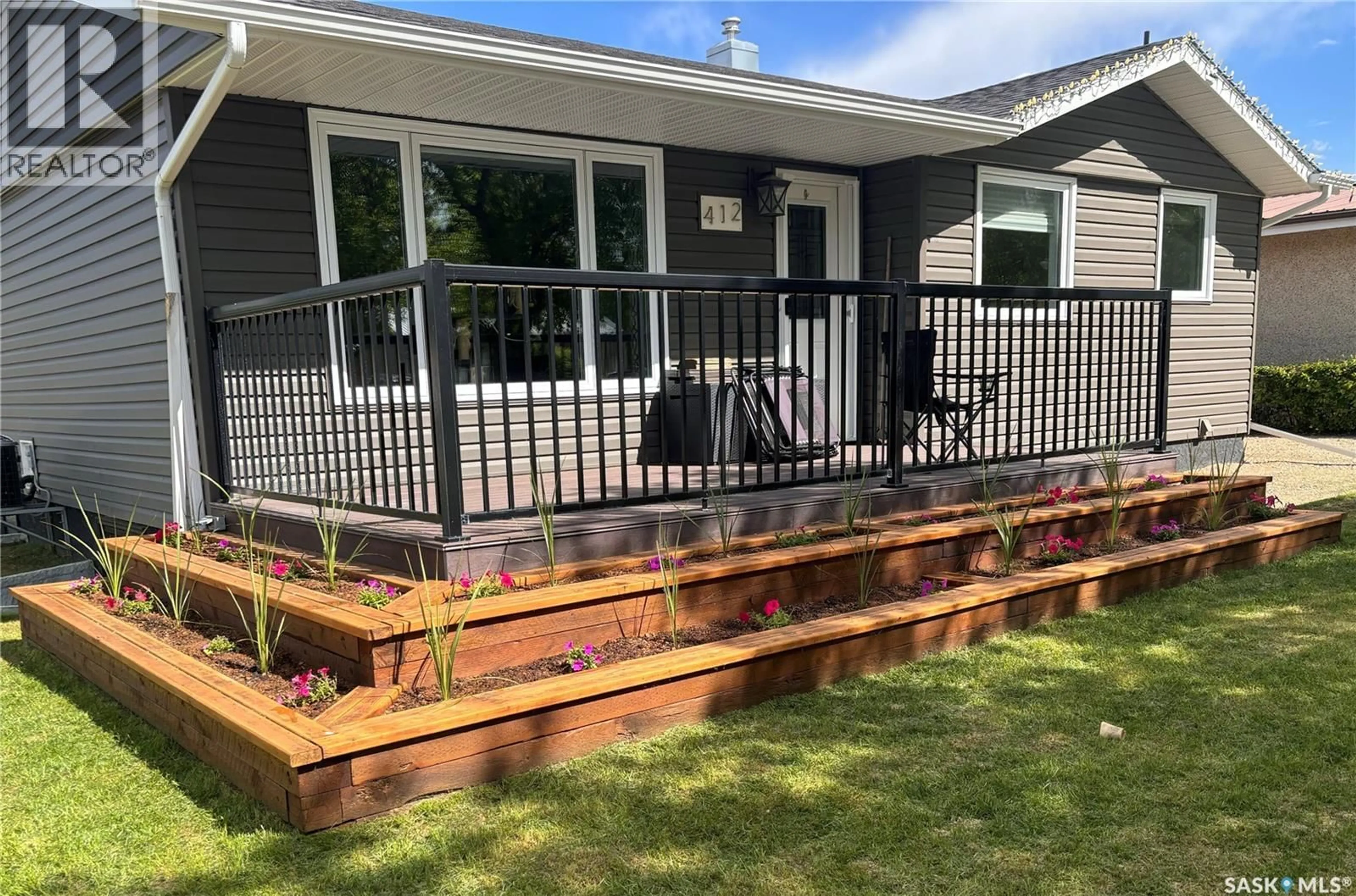 Patio, unknown for 412 5TH STREET, Ituna Saskatchewan S0A1N0