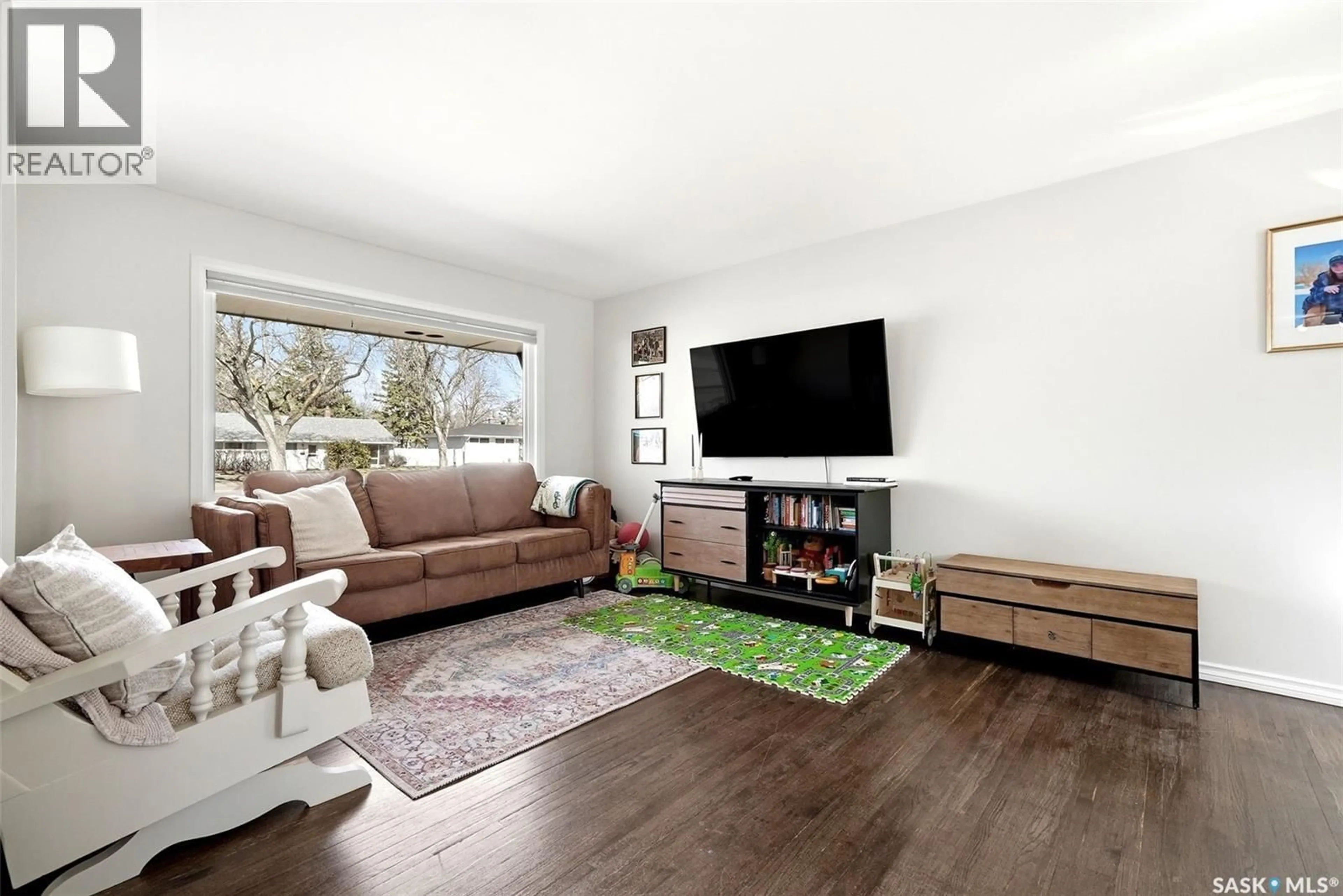 Living room with furniture, unknown for 4604 ELGIN ROAD, Regina Saskatchewan S4S4K6