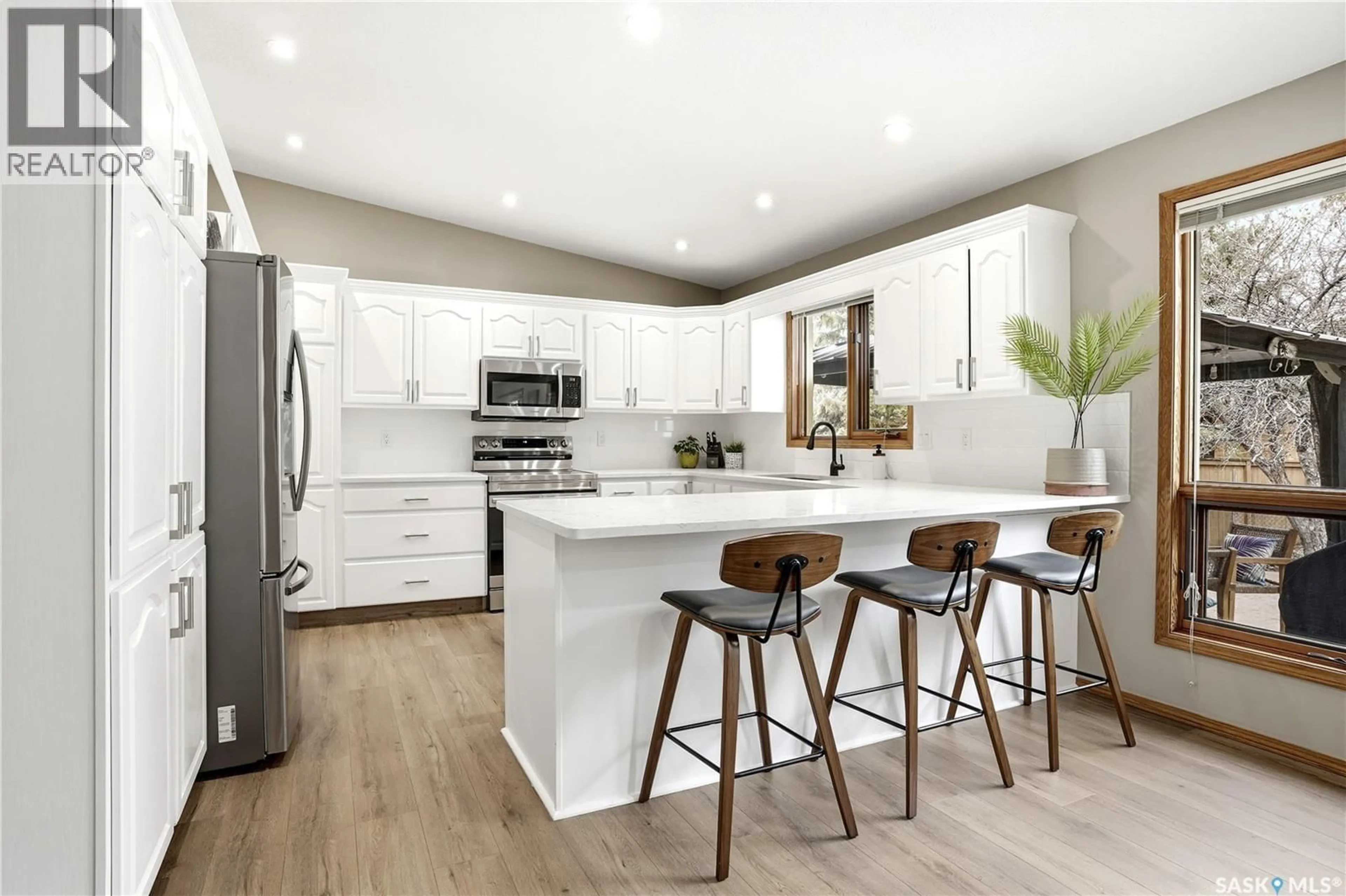 Open concept kitchen, unknown for 3511 BURNS ROAD, Regina Saskatchewan S4V2G4