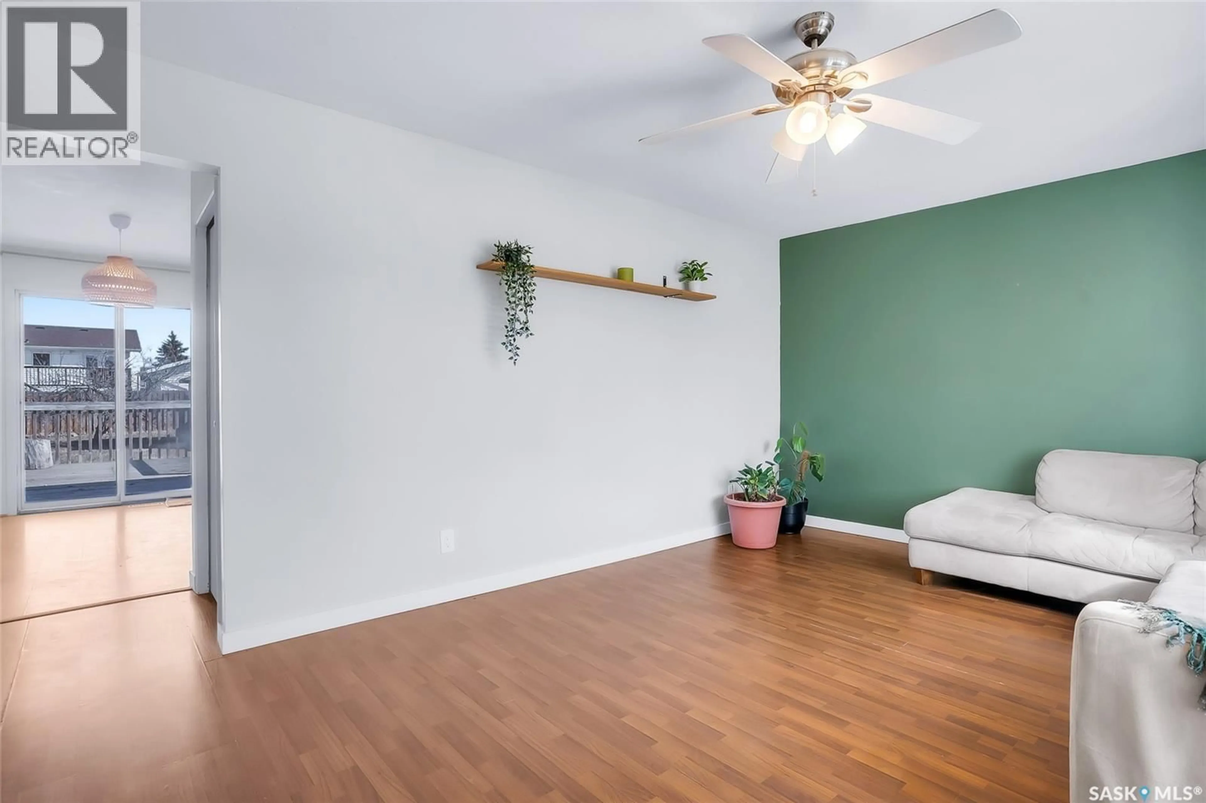 A pic of a room for 122 CLANCY DRIVE, Saskatoon Saskatchewan S7M4L2