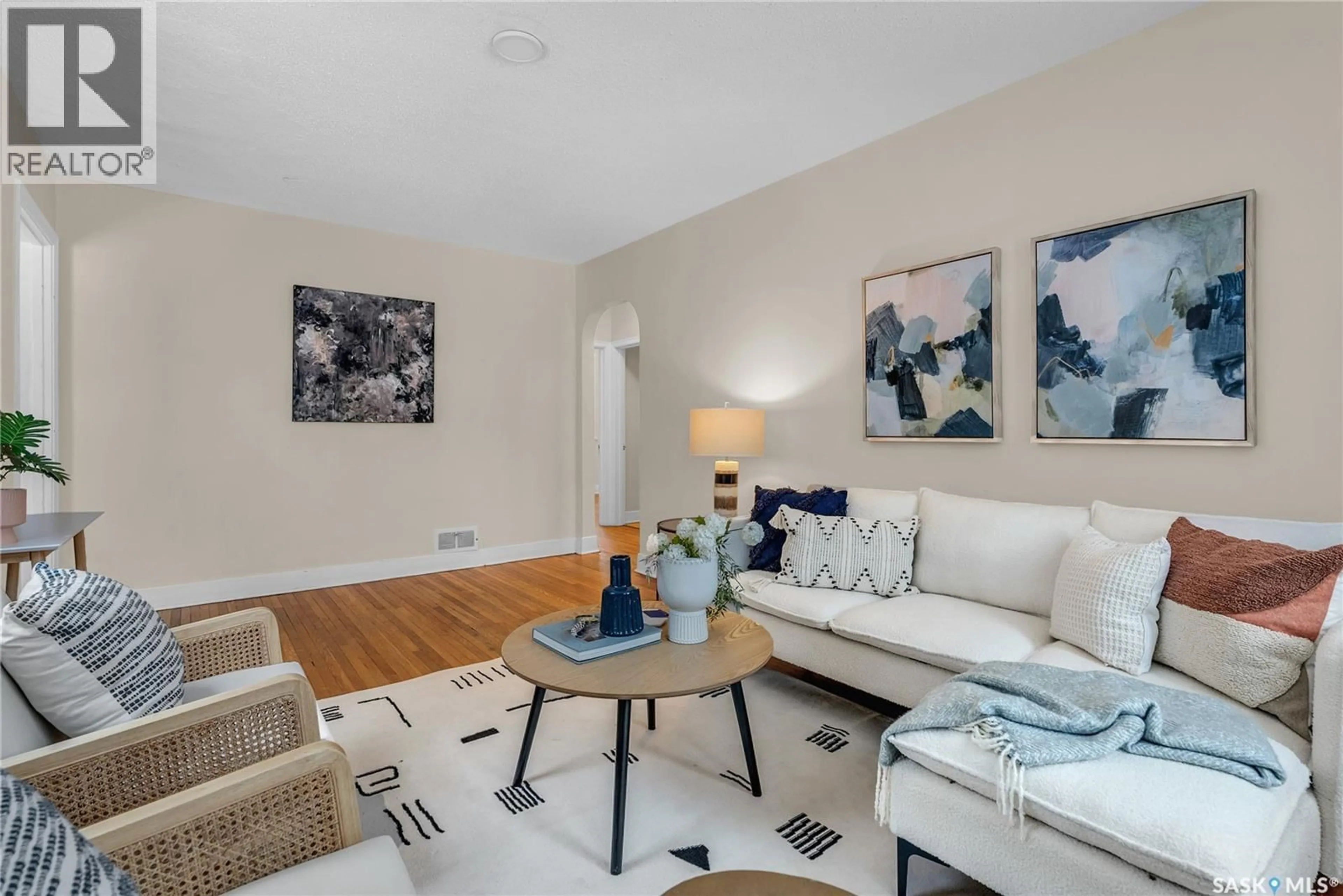 Living room with furniture, unknown for 1115 9TH STREET, Saskatoon Saskatchewan S7H0N4