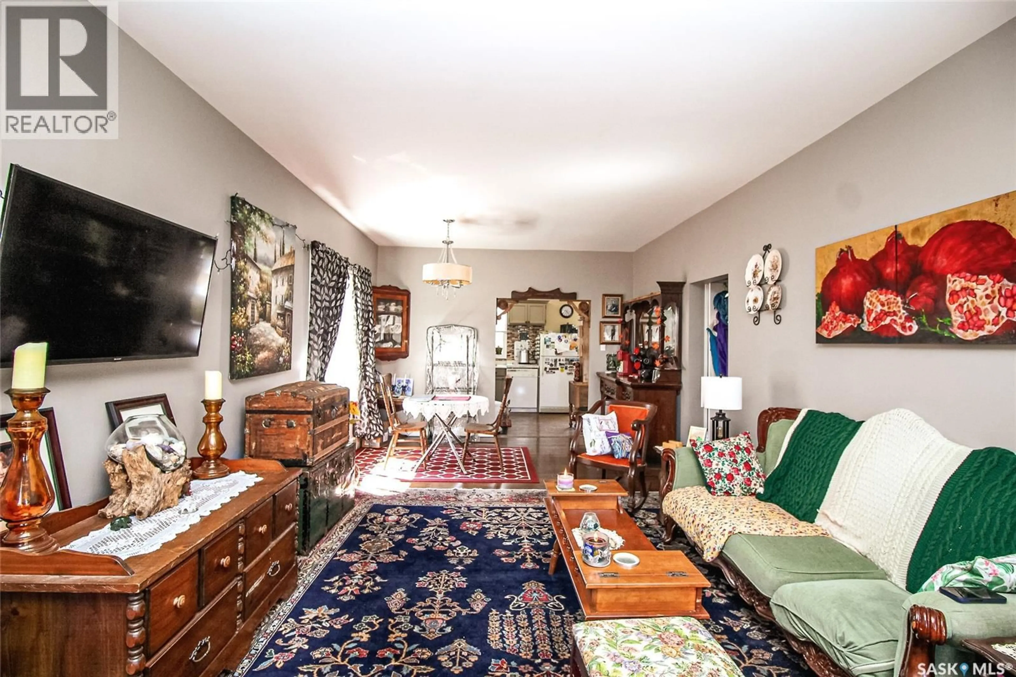 Unknown for 531 1ST STREET, Shaunavon Saskatchewan S0N2M0