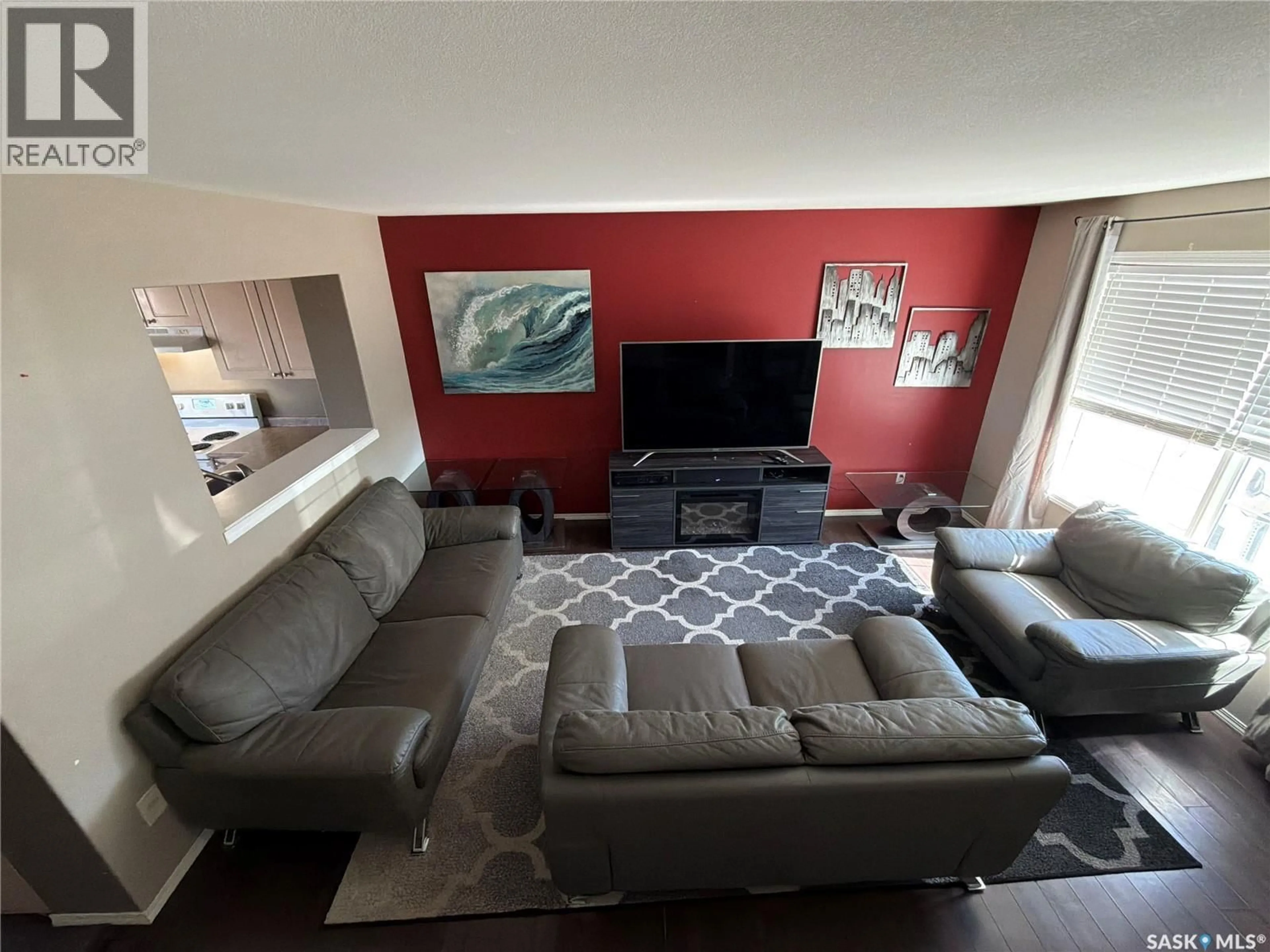Living room with furniture, unknown for 815 - 205 KRISTJANSON ROAD, Saskatoon Saskatchewan S7S1M6