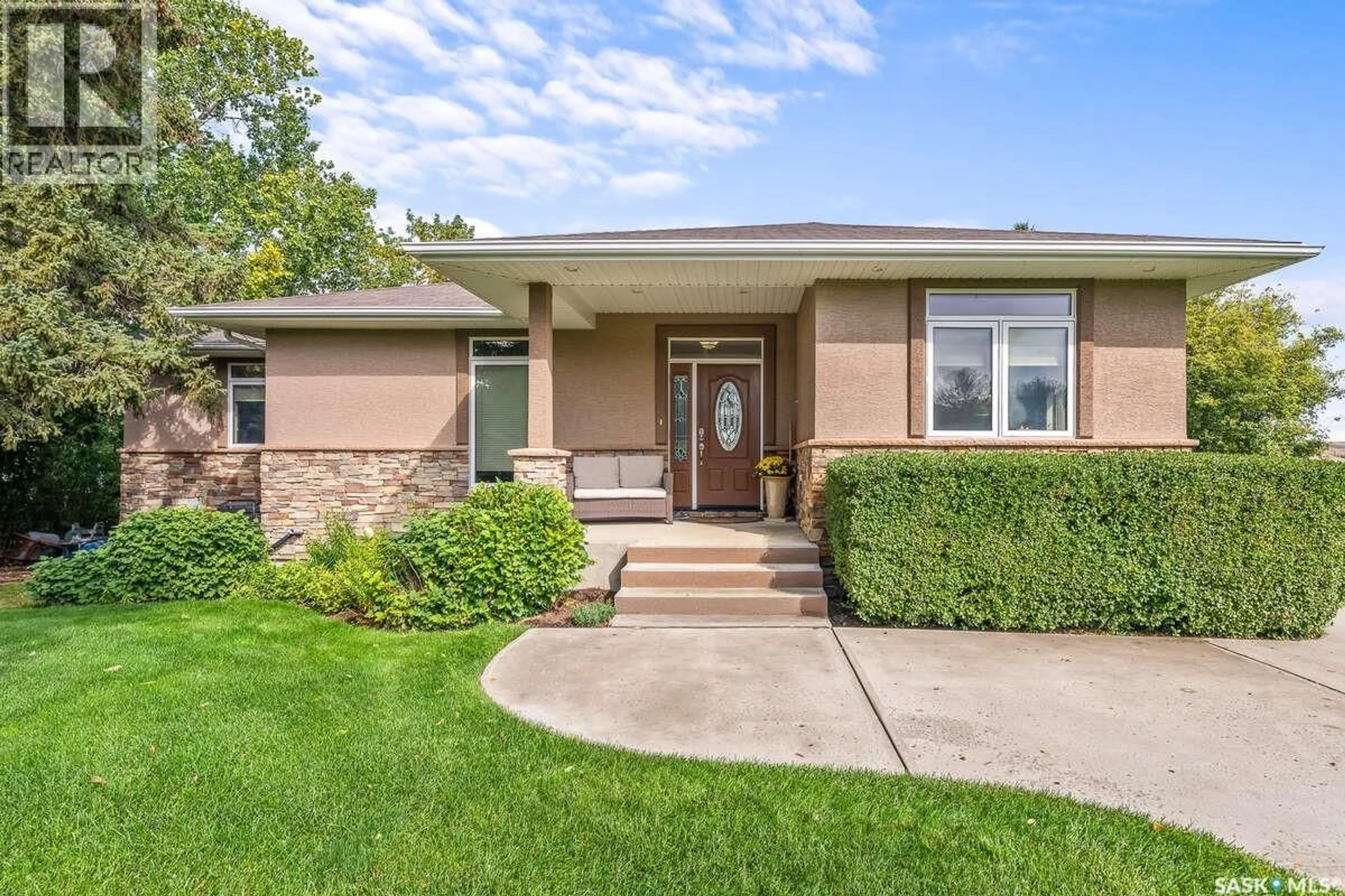Home with brick exterior material, street for 914 TATANKA DRIVE, Sun Valley Saskatchewan S6H4P2