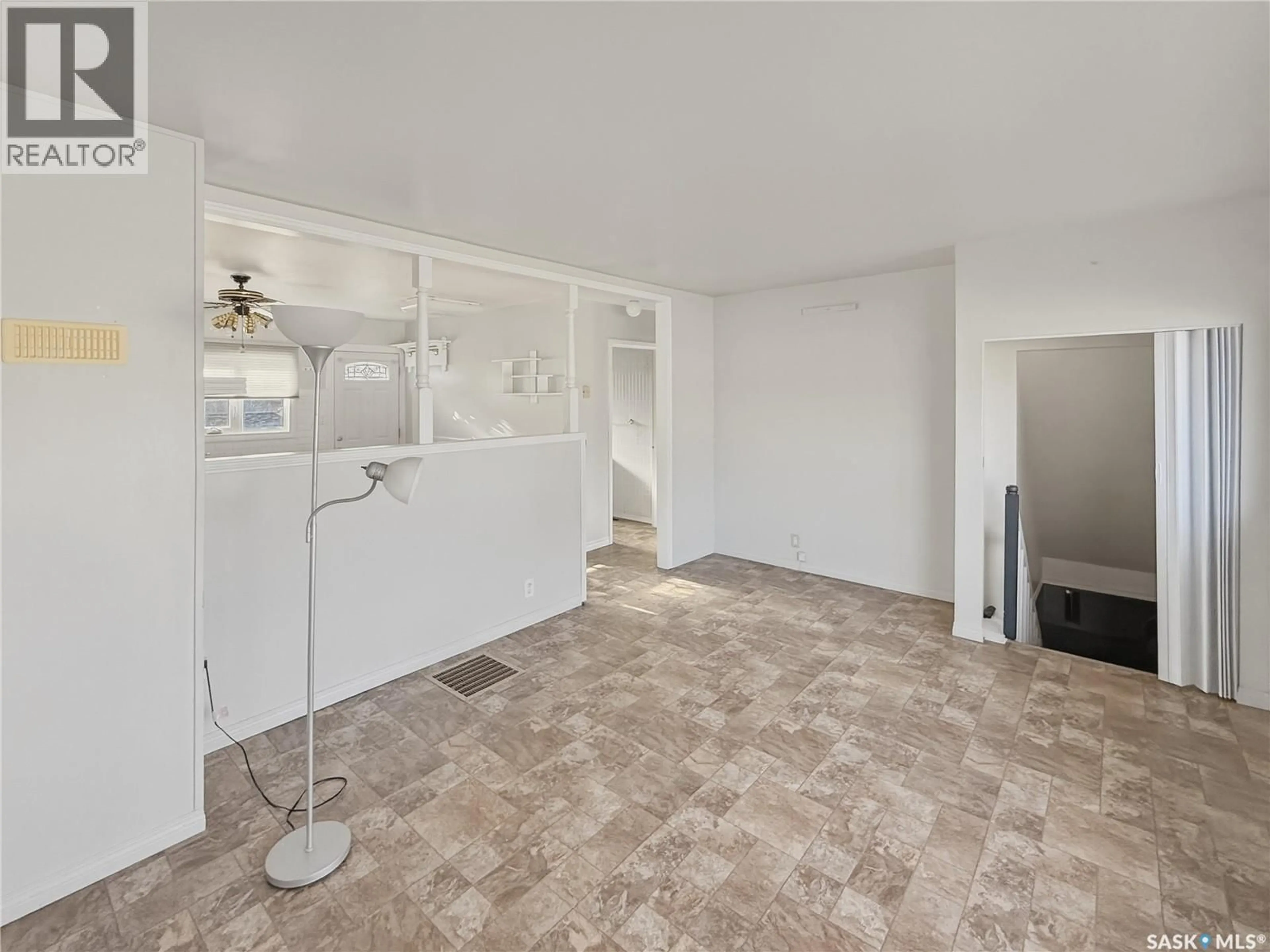 A pic of a room for 444 5TH AVENUE, Swift Current Saskatchewan S9H3N4