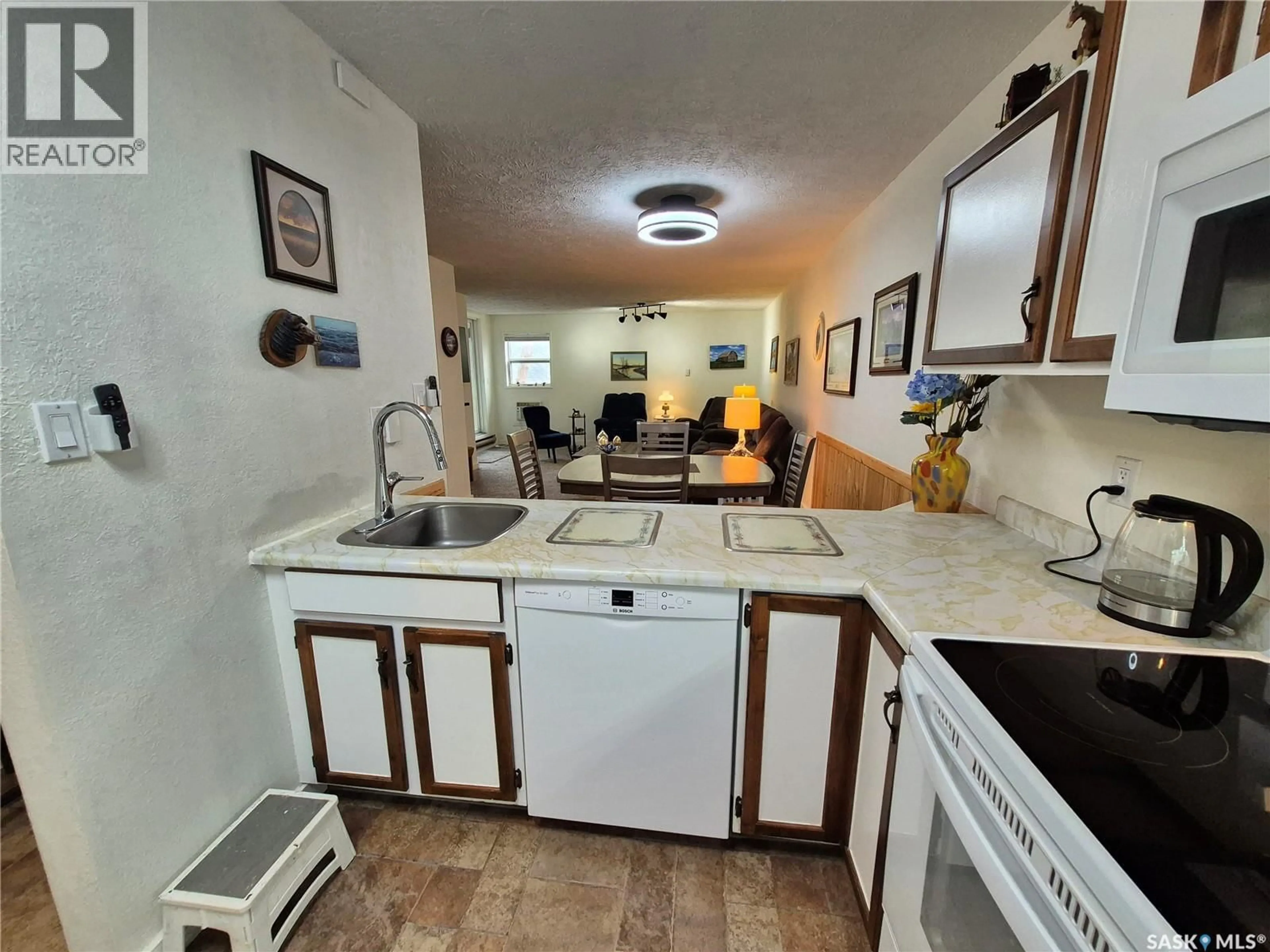 Unknown for 24 228 3RD STREET, Weyburn Saskatchewan S4H0W6