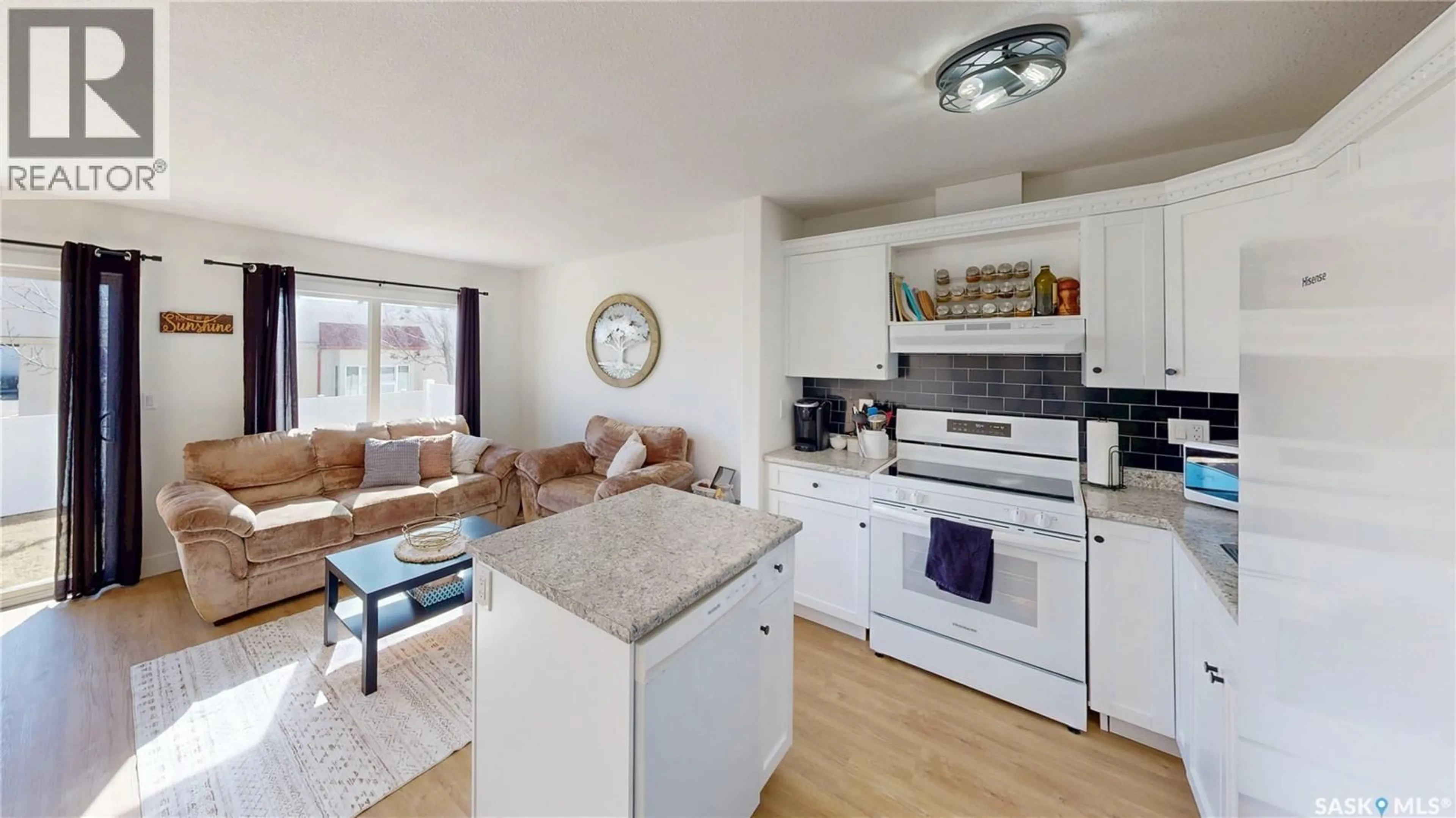 Open concept kitchen, unknown for 4620 MARIGOLD DRIVE, Regina Saskatchewan S4X4S5