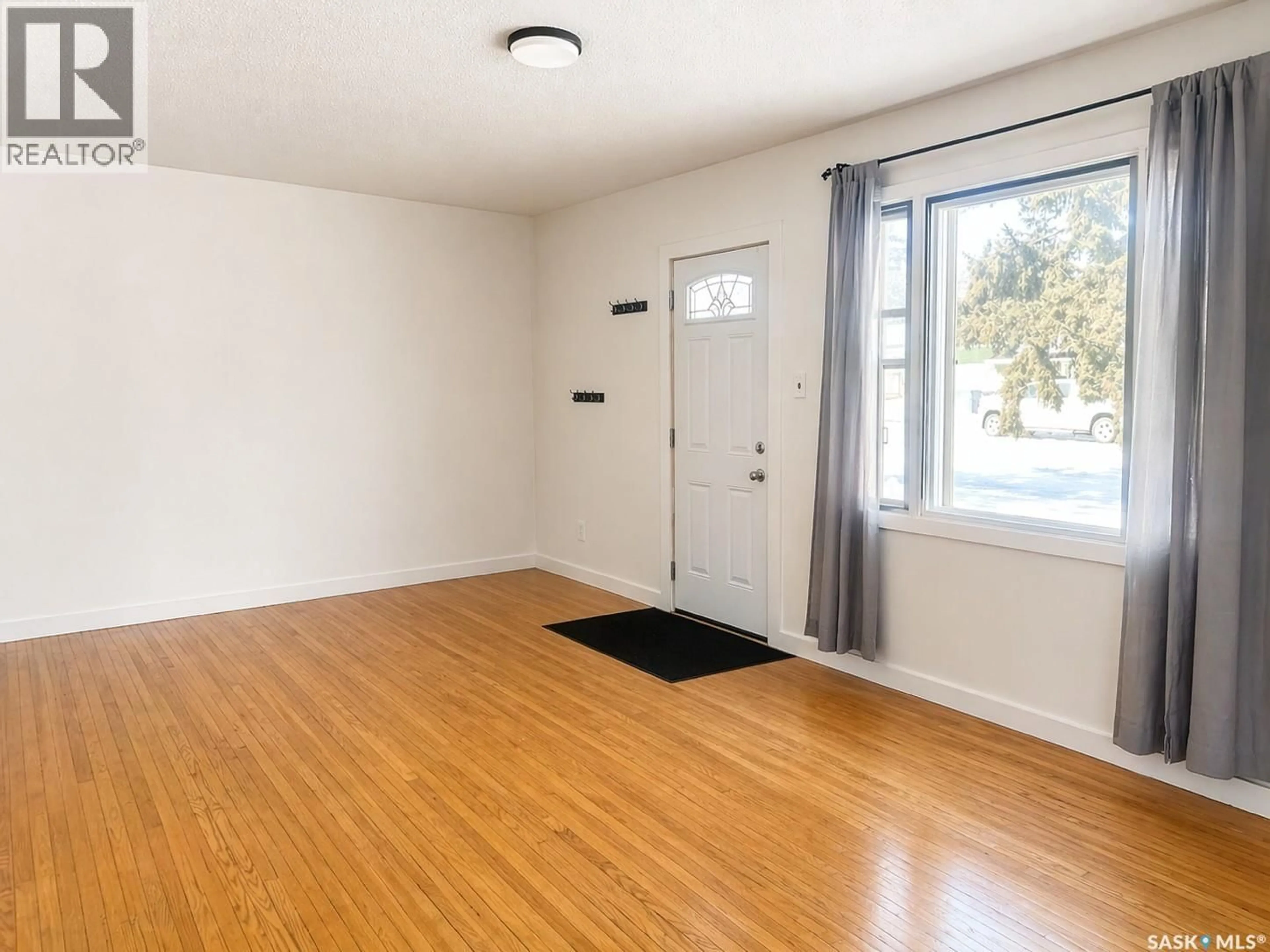 A pic of a room for 322 1ST AVENUE, Blaine Lake Saskatchewan S0J0J0