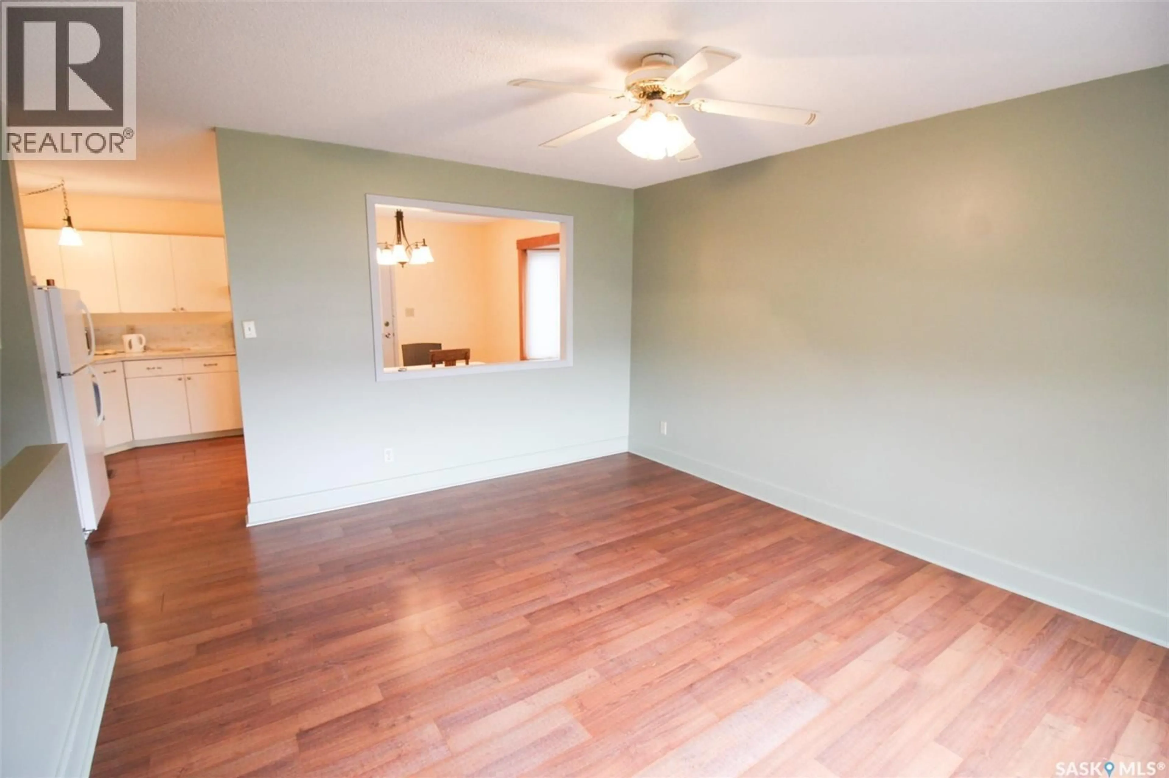 A pic of a room for 128 1ST STREET, Frontier Saskatchewan S0N0W0