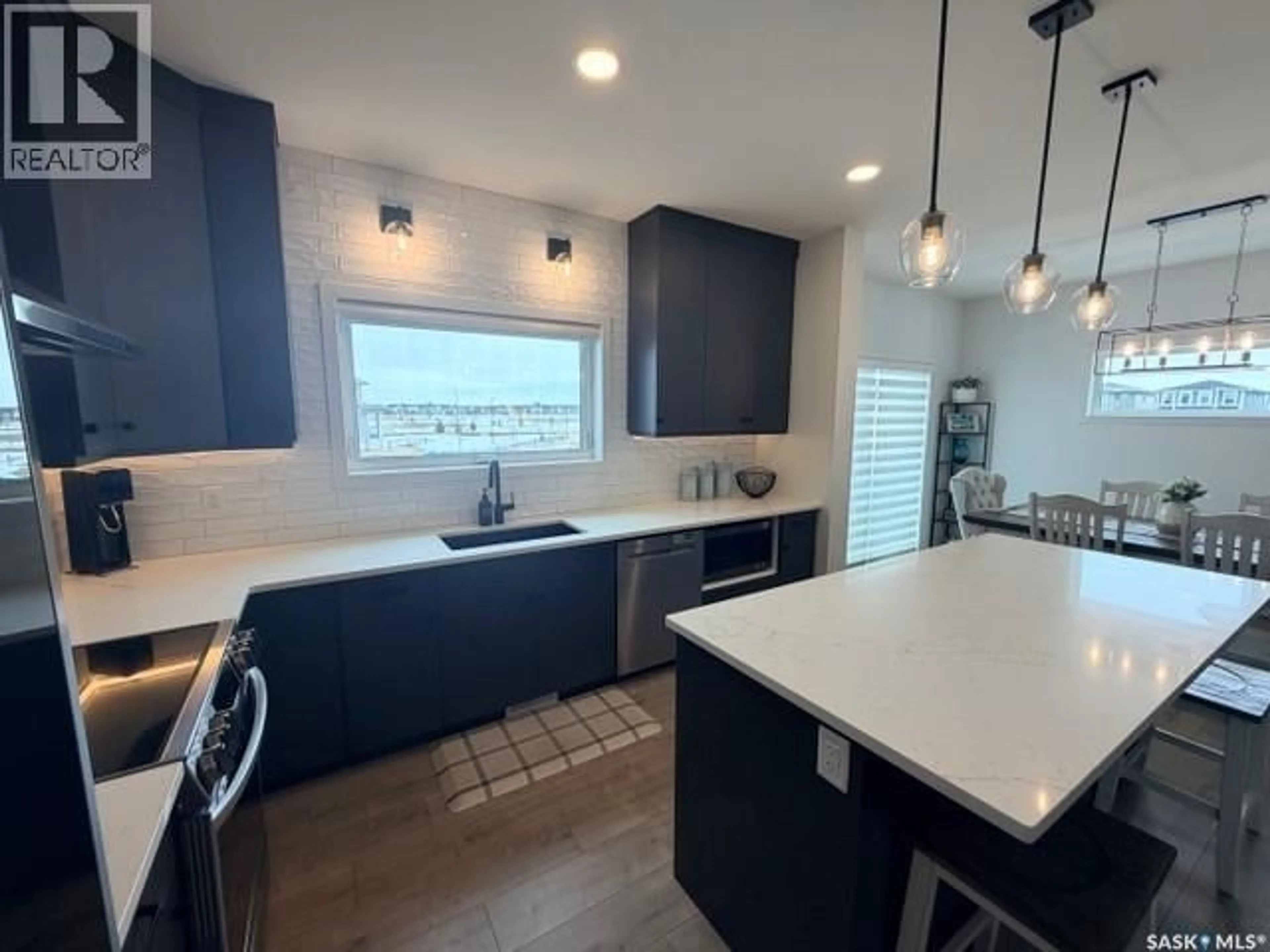 Open concept kitchen, unknown for 351 ANISKOTAW BEND, Saskatoon Saskatchewan S7V1M1
