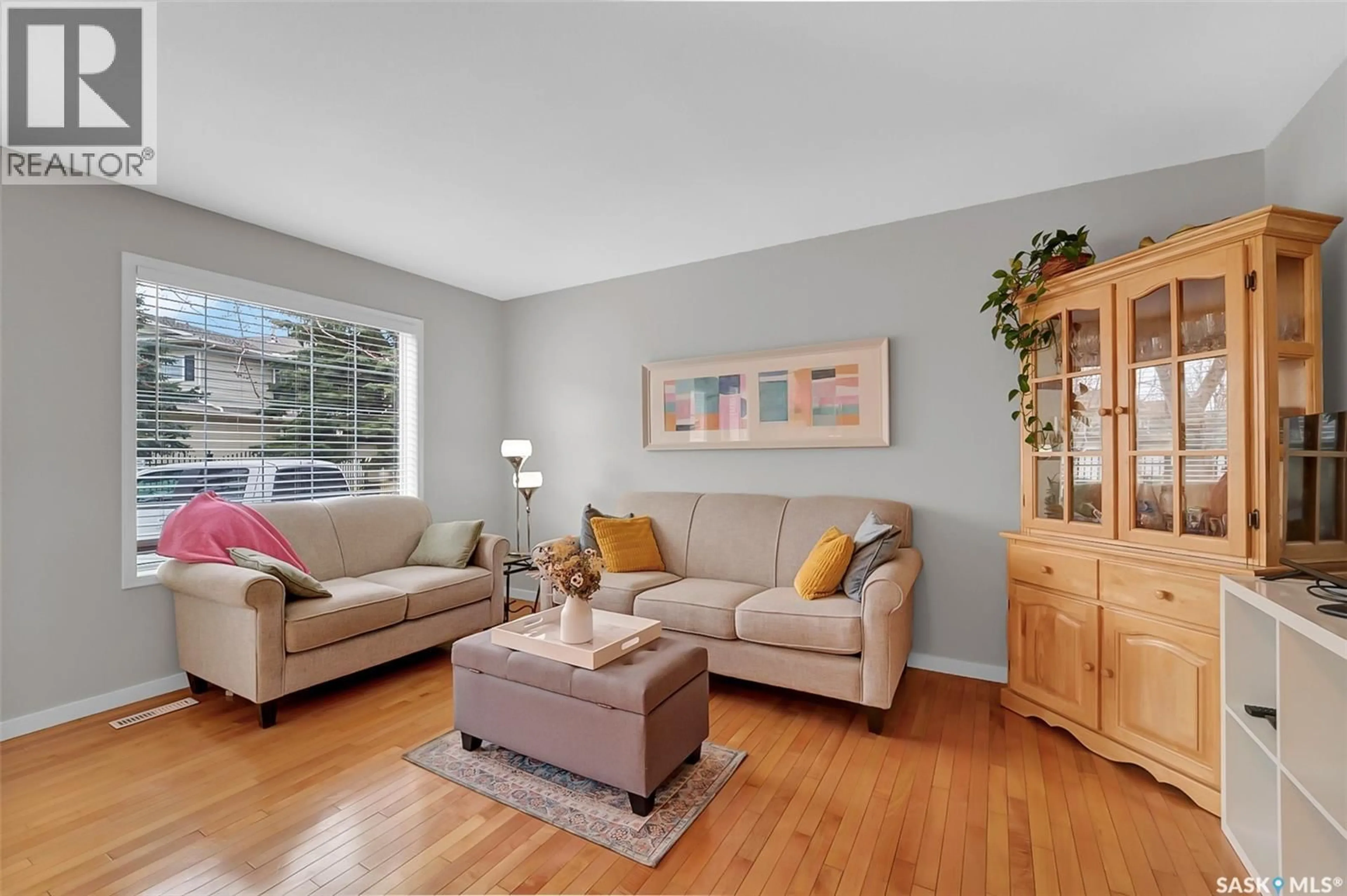 Living room with furniture, unknown for 615 - 206 KENDERDINE ROAD, Saskatoon Saskatchewan S7N4V1