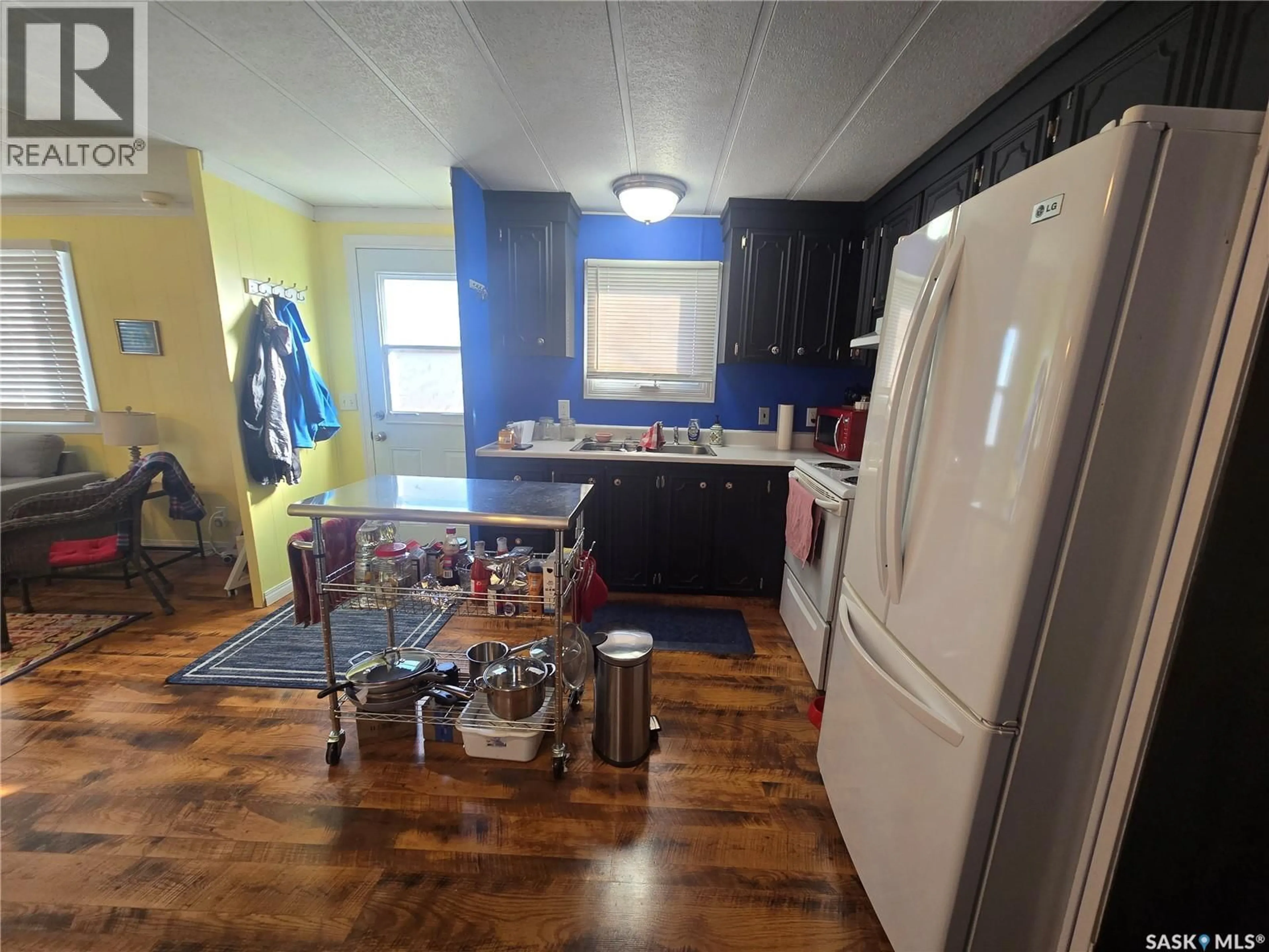 Standard kitchen, unknown for 428 STANLEY STREET, Stoughton Saskatchewan S0G4T0