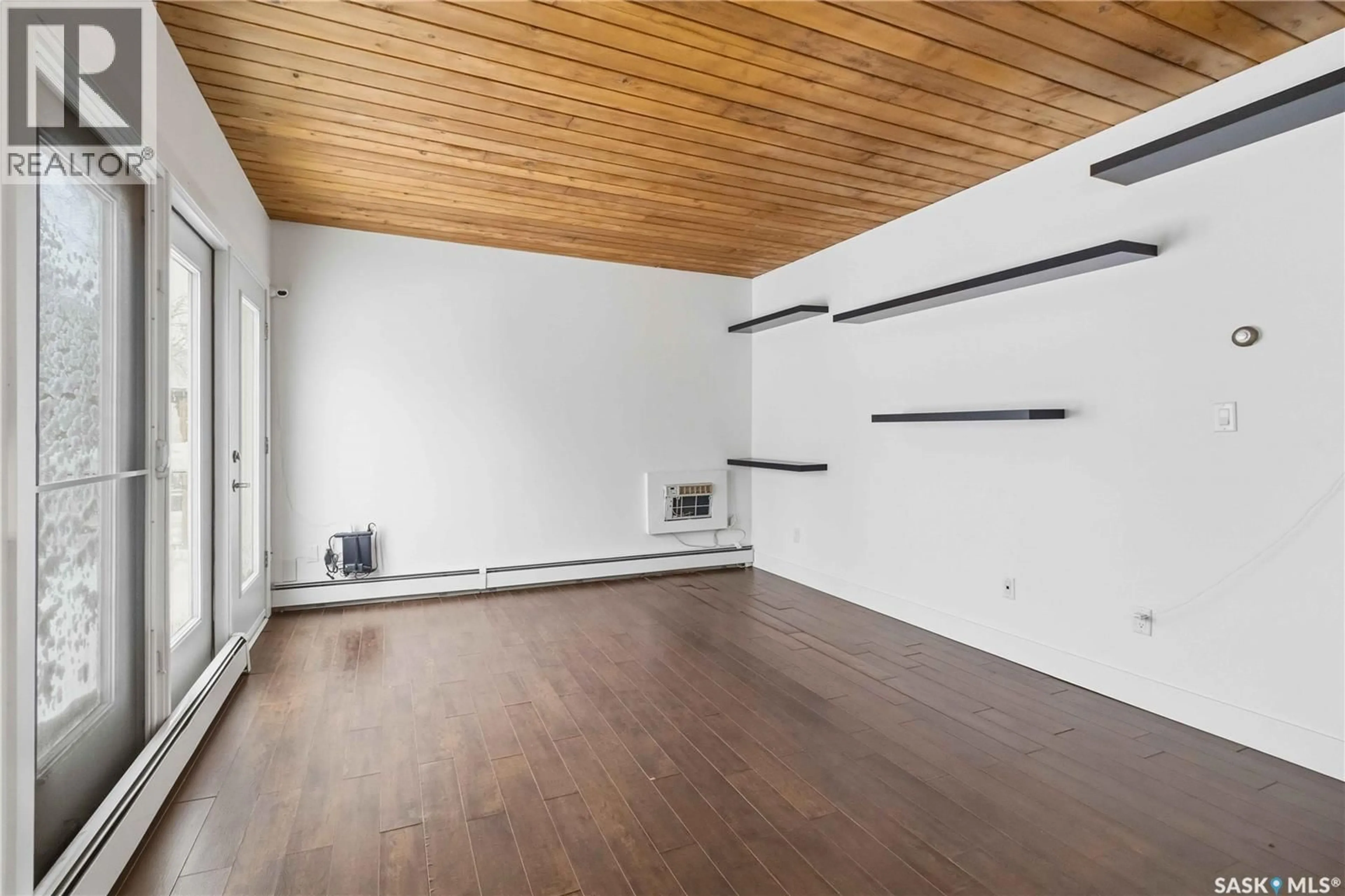 A pic of a room for N - 301 415 3RD AVENUE, Saskatoon Saskatchewan S7K2J2