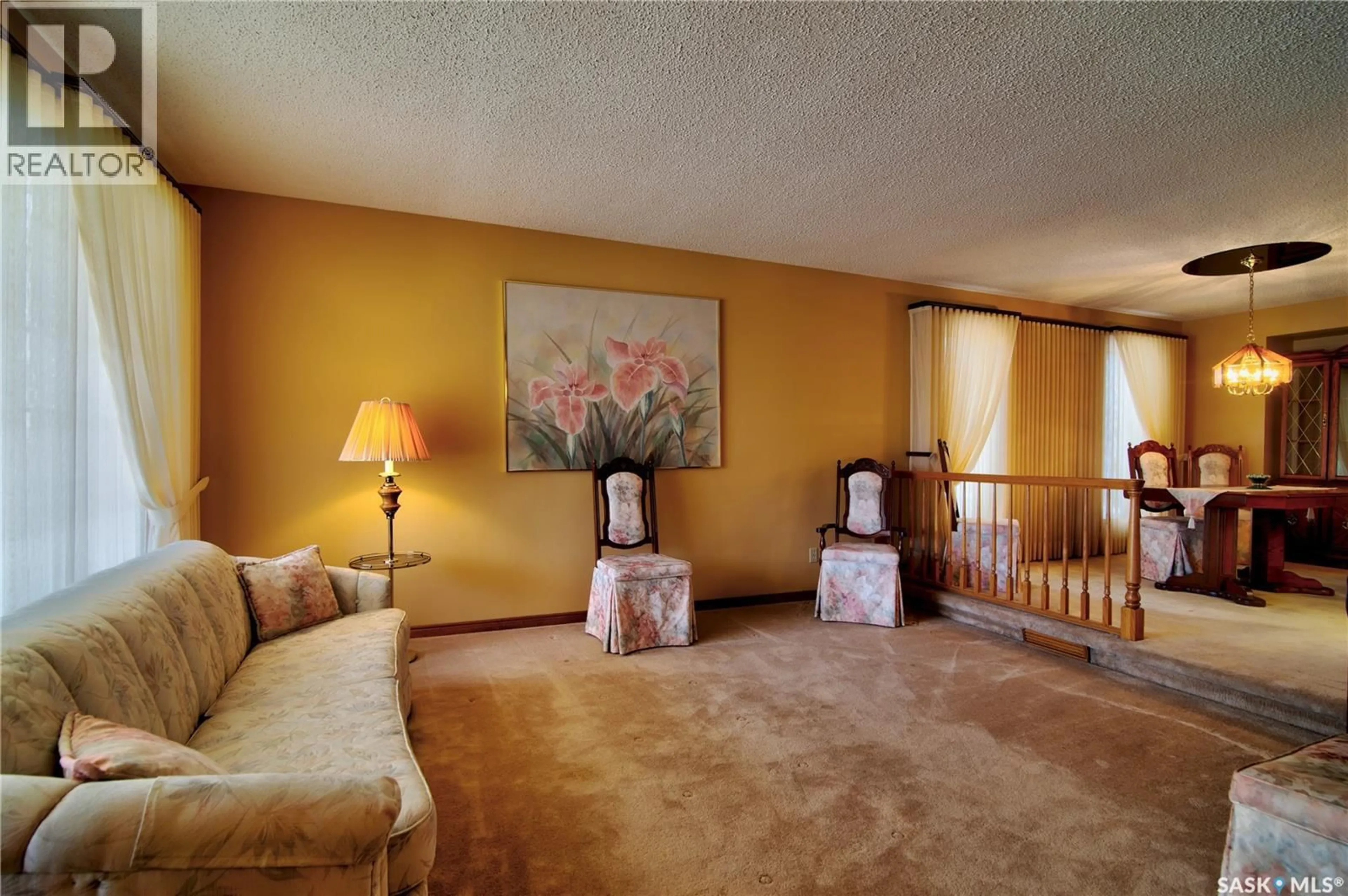 Living room with furniture, carpet floor for 3623 HANNA BAY, Regina Saskatchewan S4S7C8