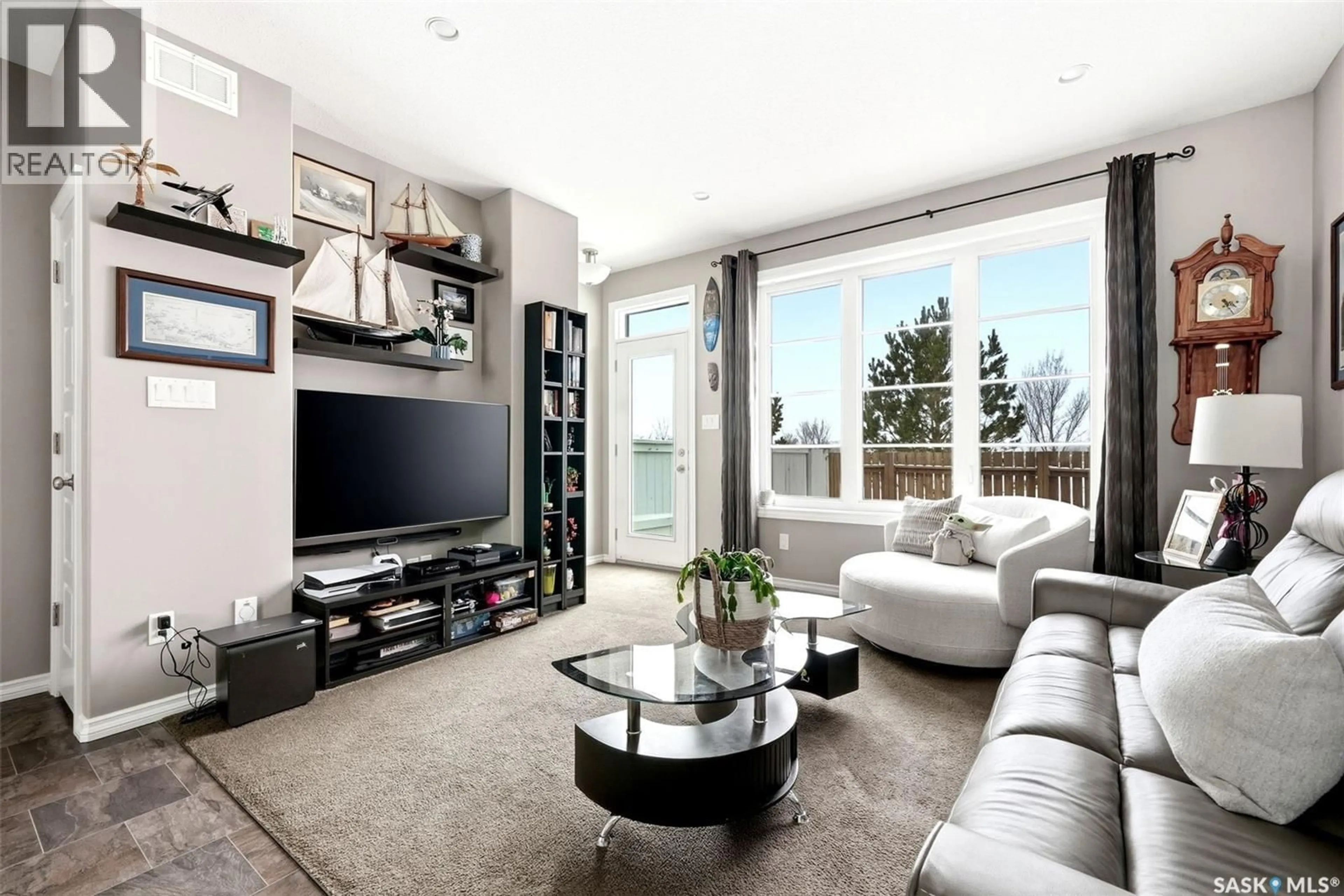 Living room with furniture, unknown for 148 3229 ELGAARD DRIVE, Regina Saskatchewan S4X0L2