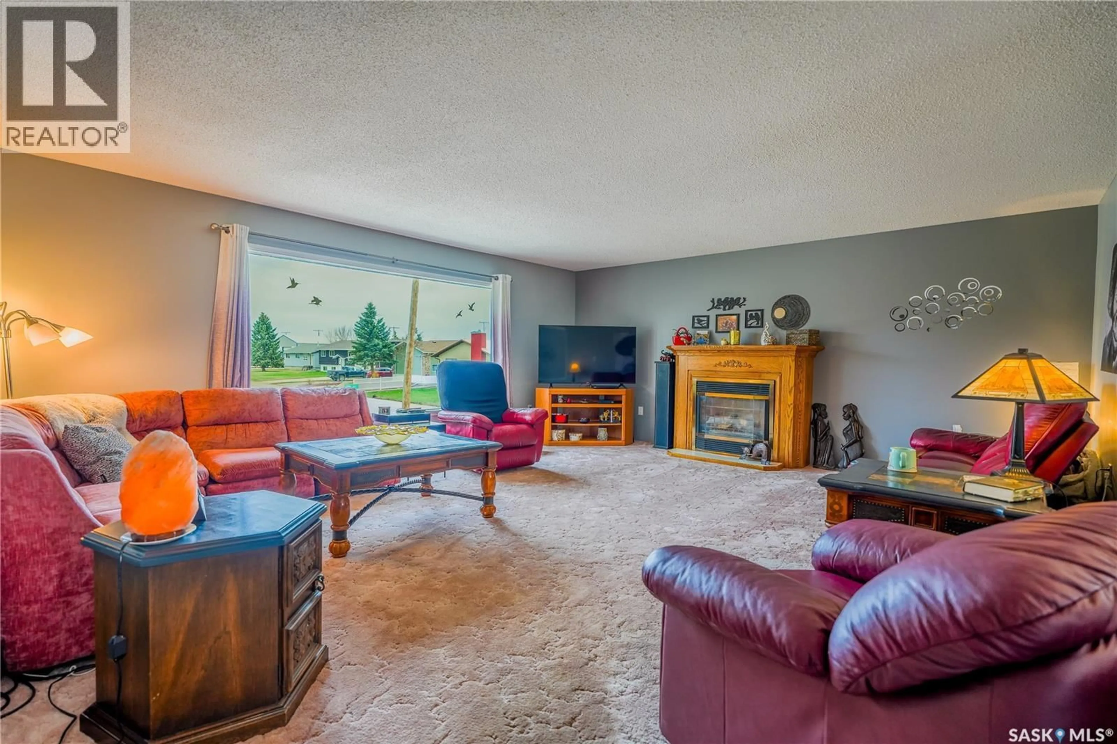 Living room with furniture, unknown for 254 2ND AVENUE, Gravelbourg Saskatchewan S0H1X0