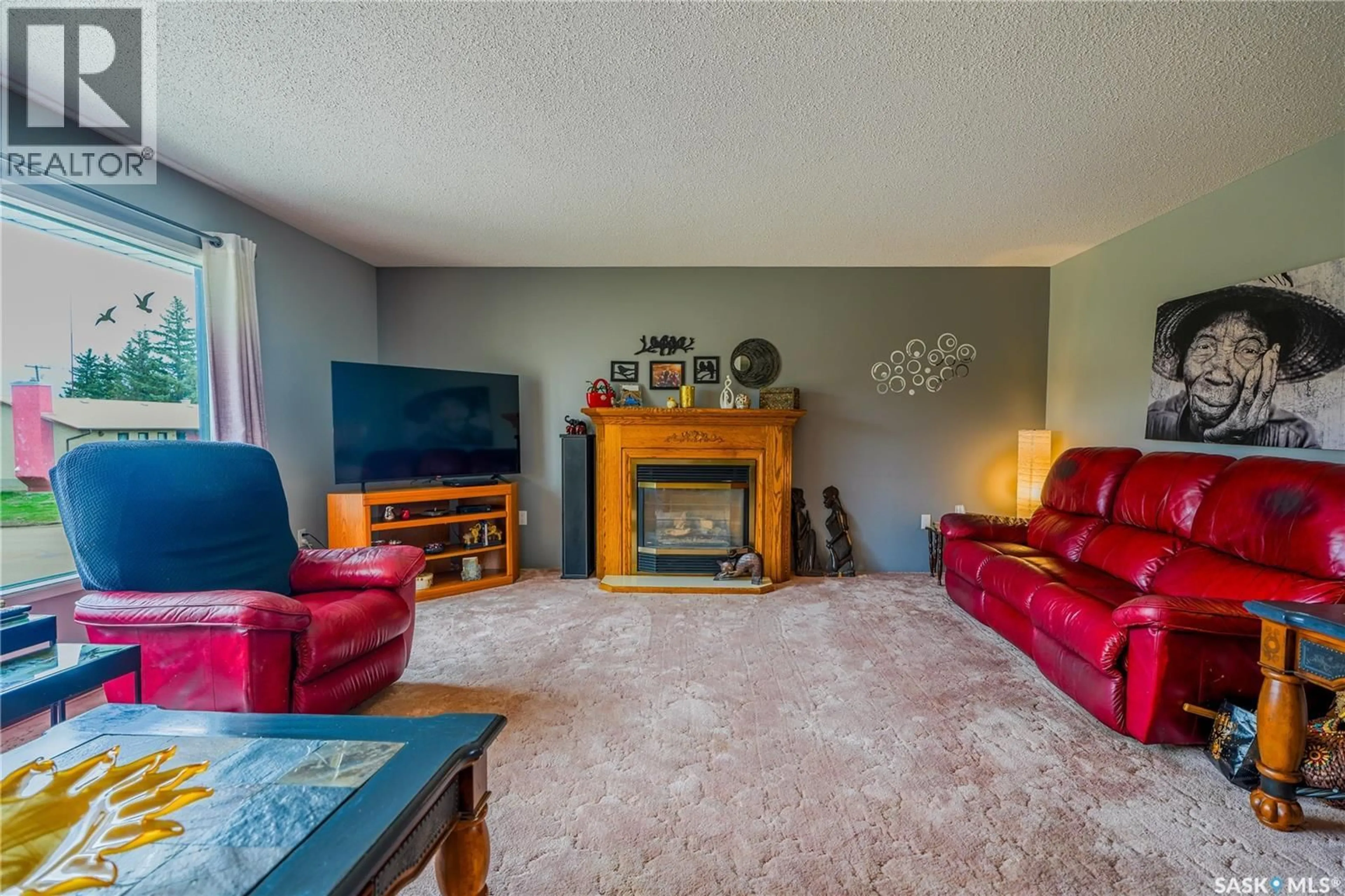 Living room with furniture, unknown for 254 2ND AVENUE, Gravelbourg Saskatchewan S0H1X0