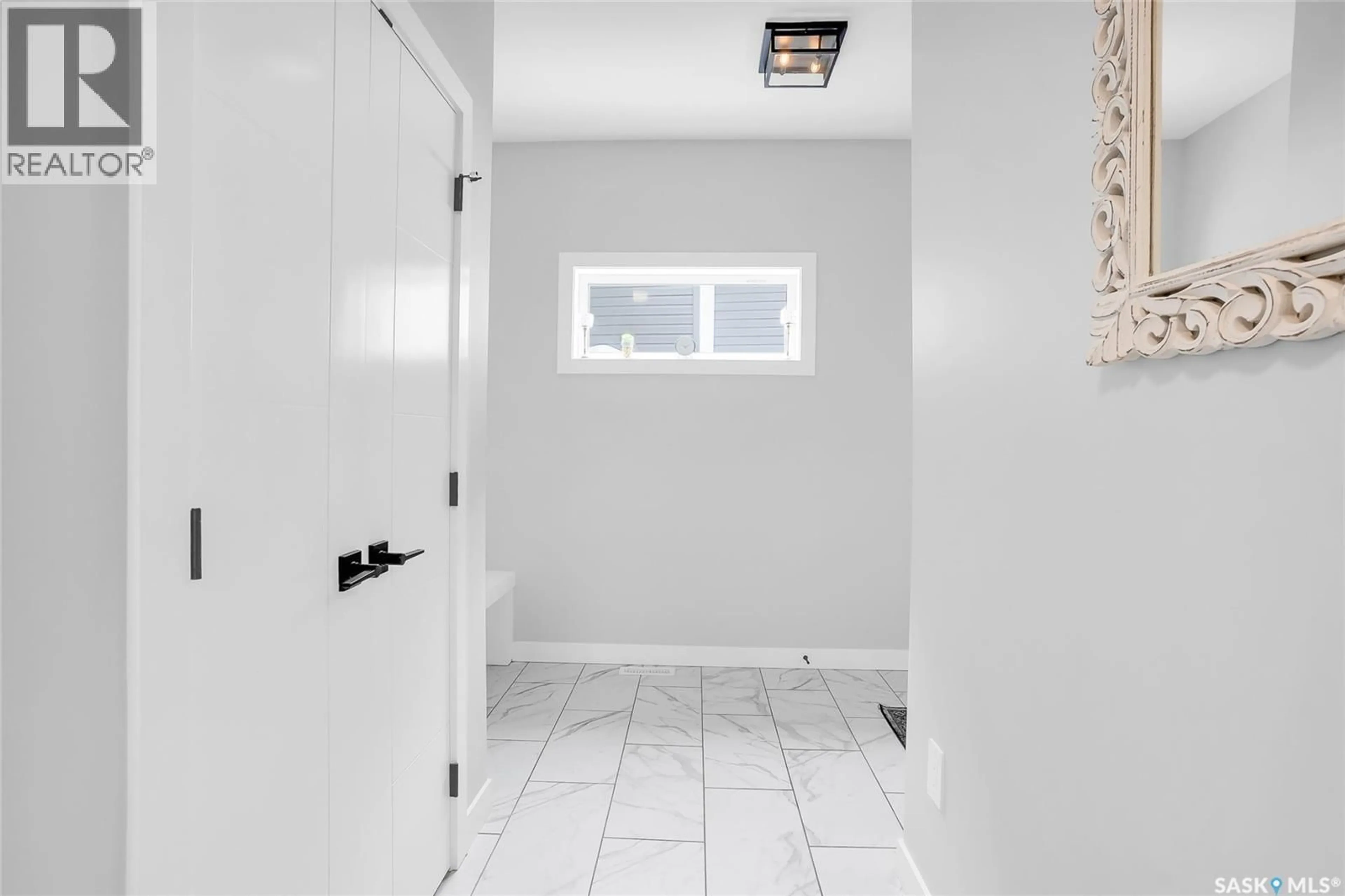 Indoor entryway for 763 DELAINEY COURT, Saskatoon Saskatchewan S7V1P9