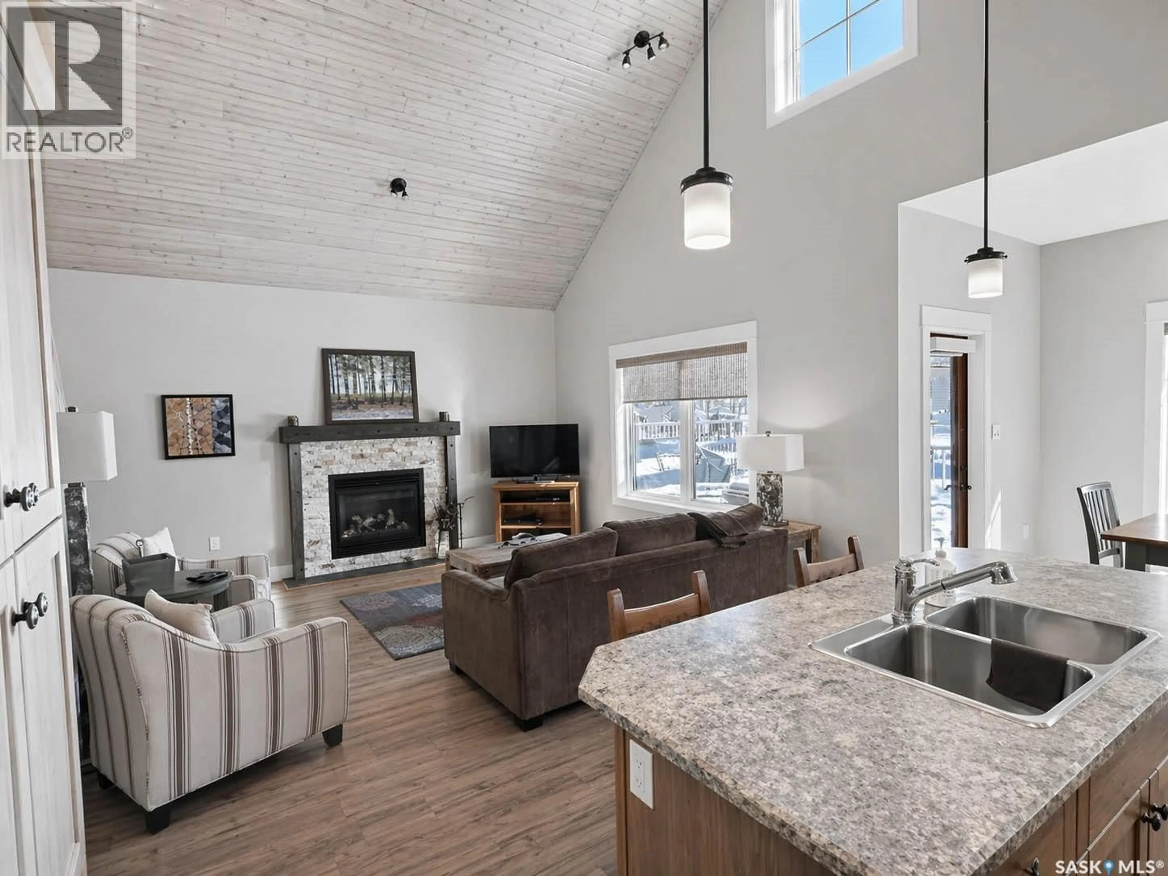 Open concept kitchen, unknown for 6 ELKRIDGE DRIVE, Elk Ridge Saskatchewan S0J2Y0