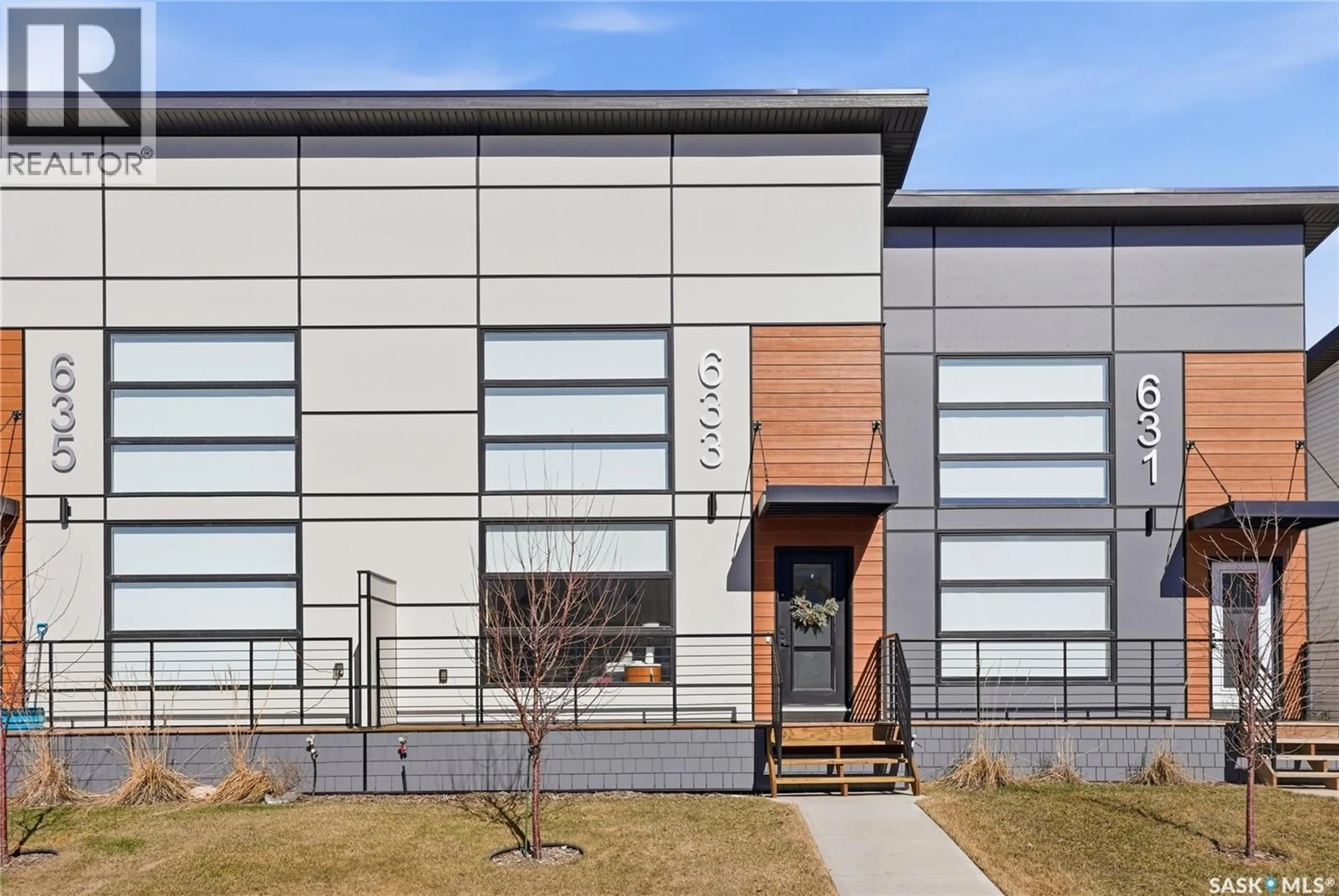 Home with brick exterior material, building for Gate - 633 BRIGHTON GATE, Saskatoon Saskatchewan S7V0T4