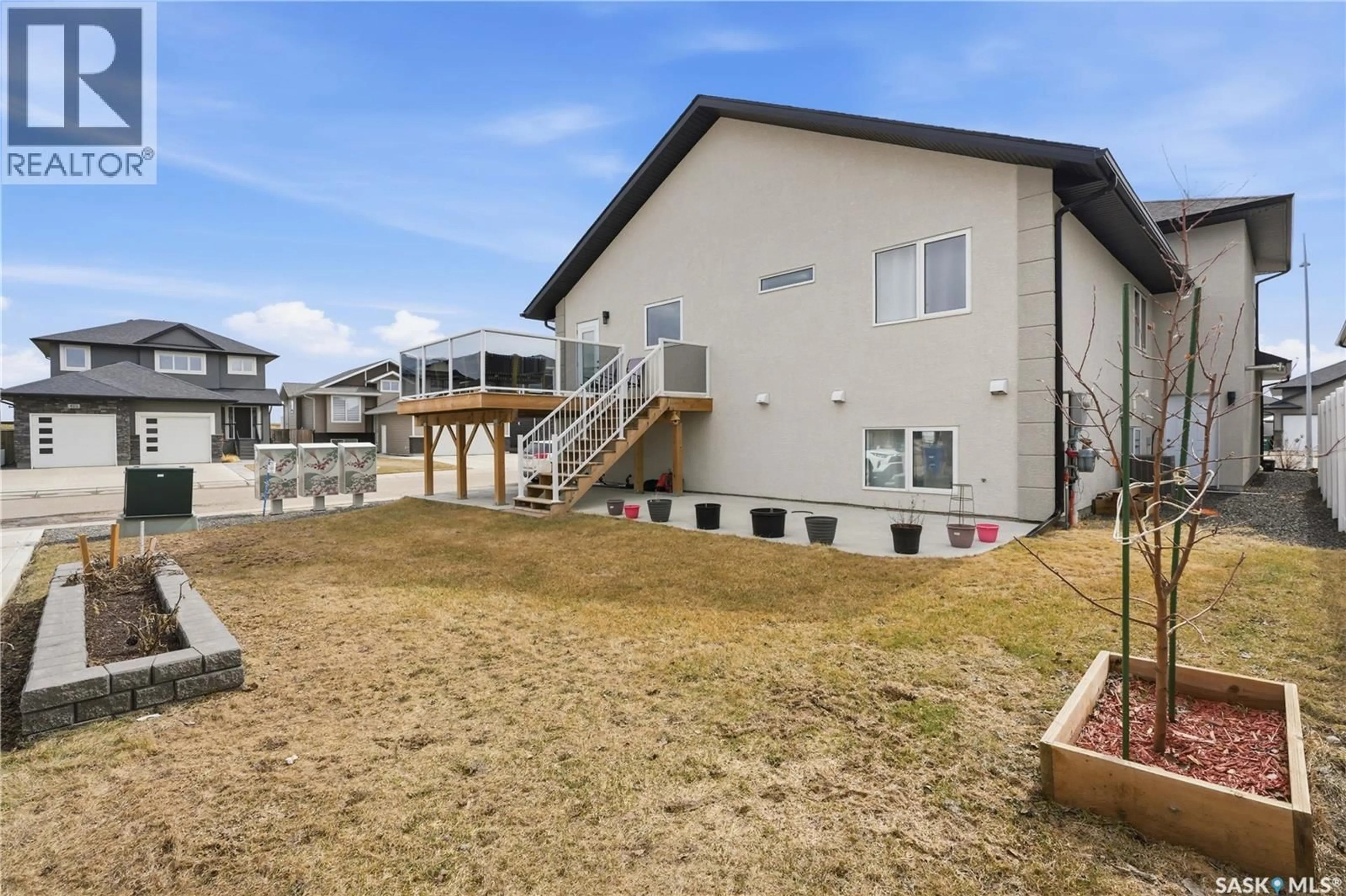 Patio, mountain view for 322 GLACIAL SHORES MANOR, Saskatoon Saskatchewan S7S1N1