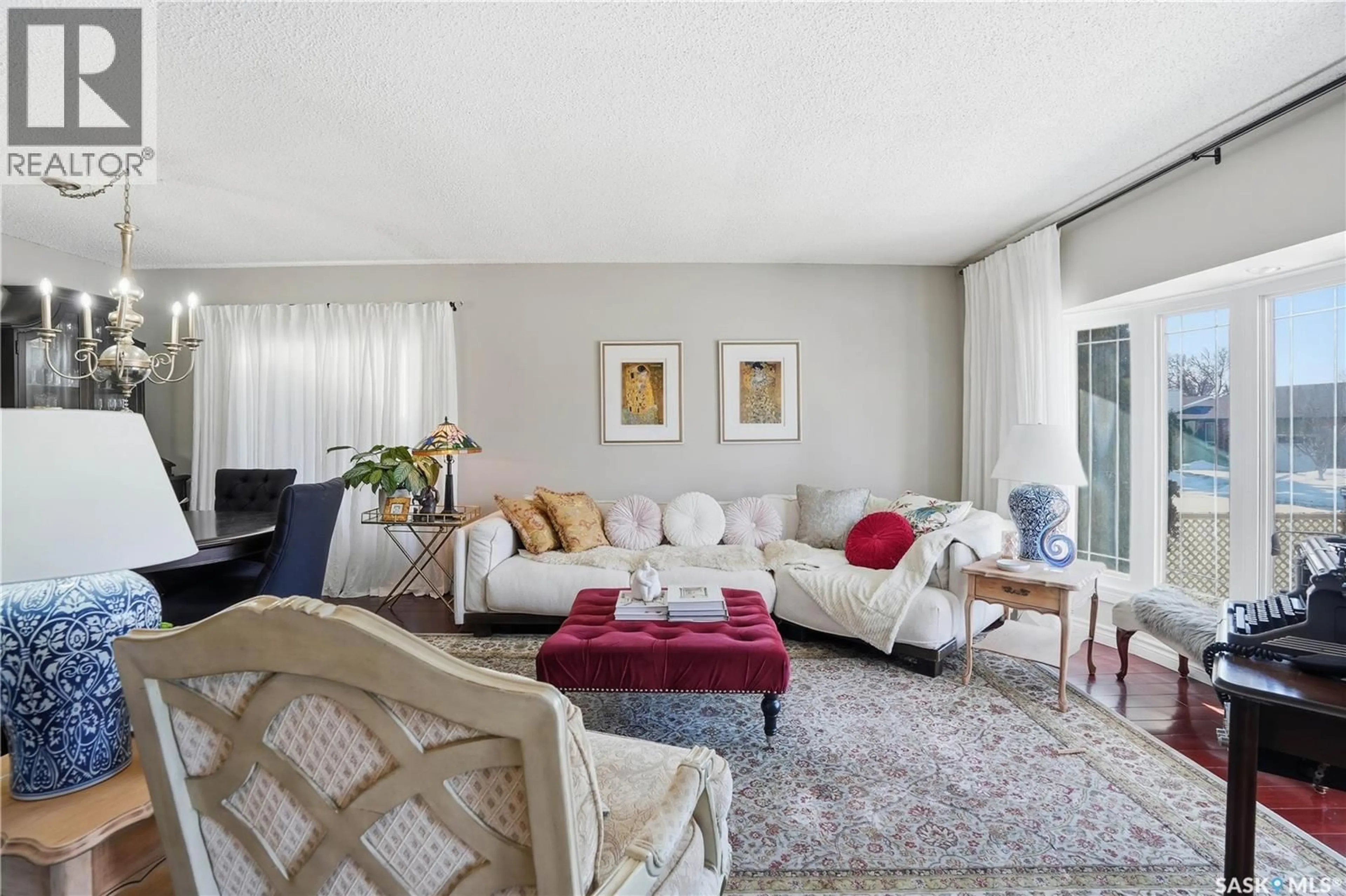 Living room with furniture, unknown for 19 TATE STREET, Regina Saskatchewan S4X1X3