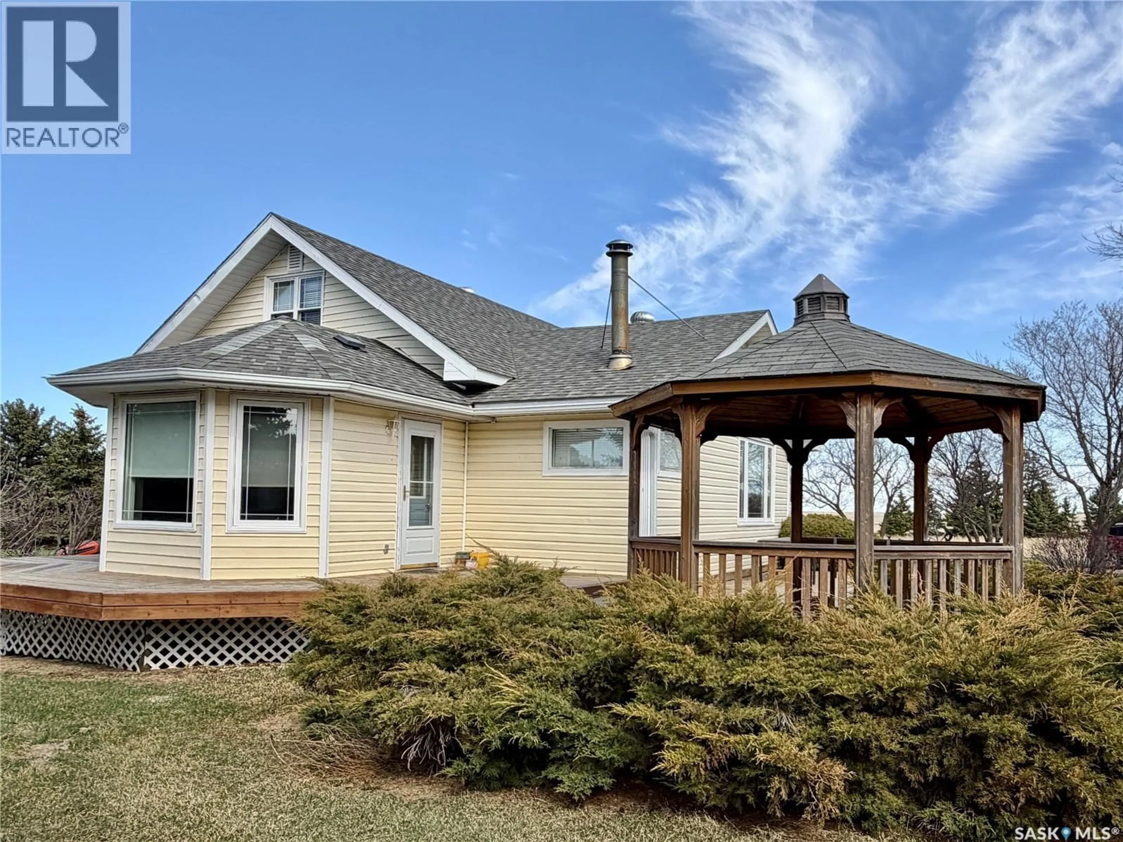 Home with vinyl exterior material, unknown for 50 HARDER ACREAGE ACRES, Swift Current Rm No. 137 Saskatchewan S0N2Y0