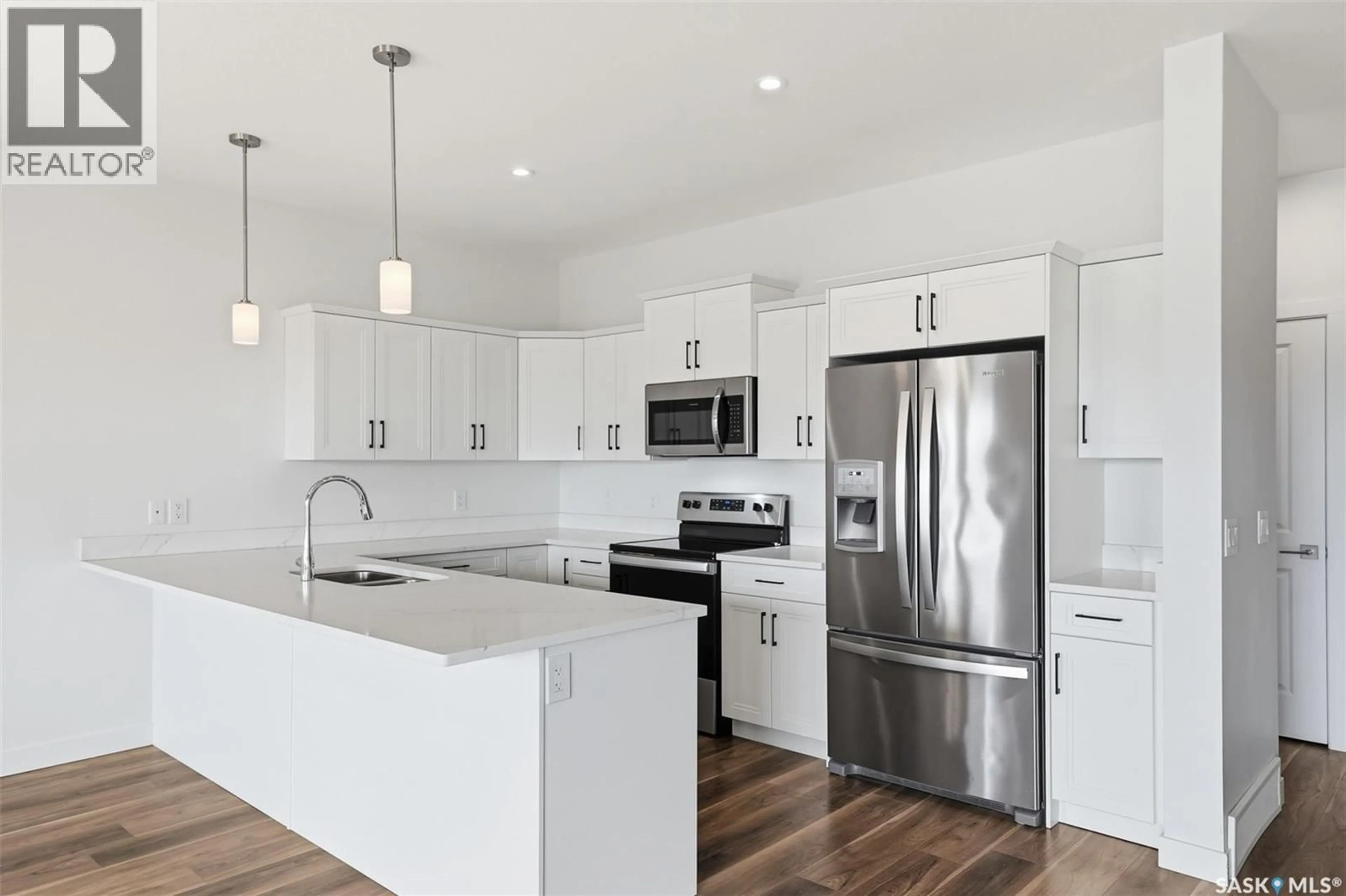 Open concept kitchen, unknown for 830 KENSINGTON BOULEVARD, Saskatoon Saskatchewan S7L6N5