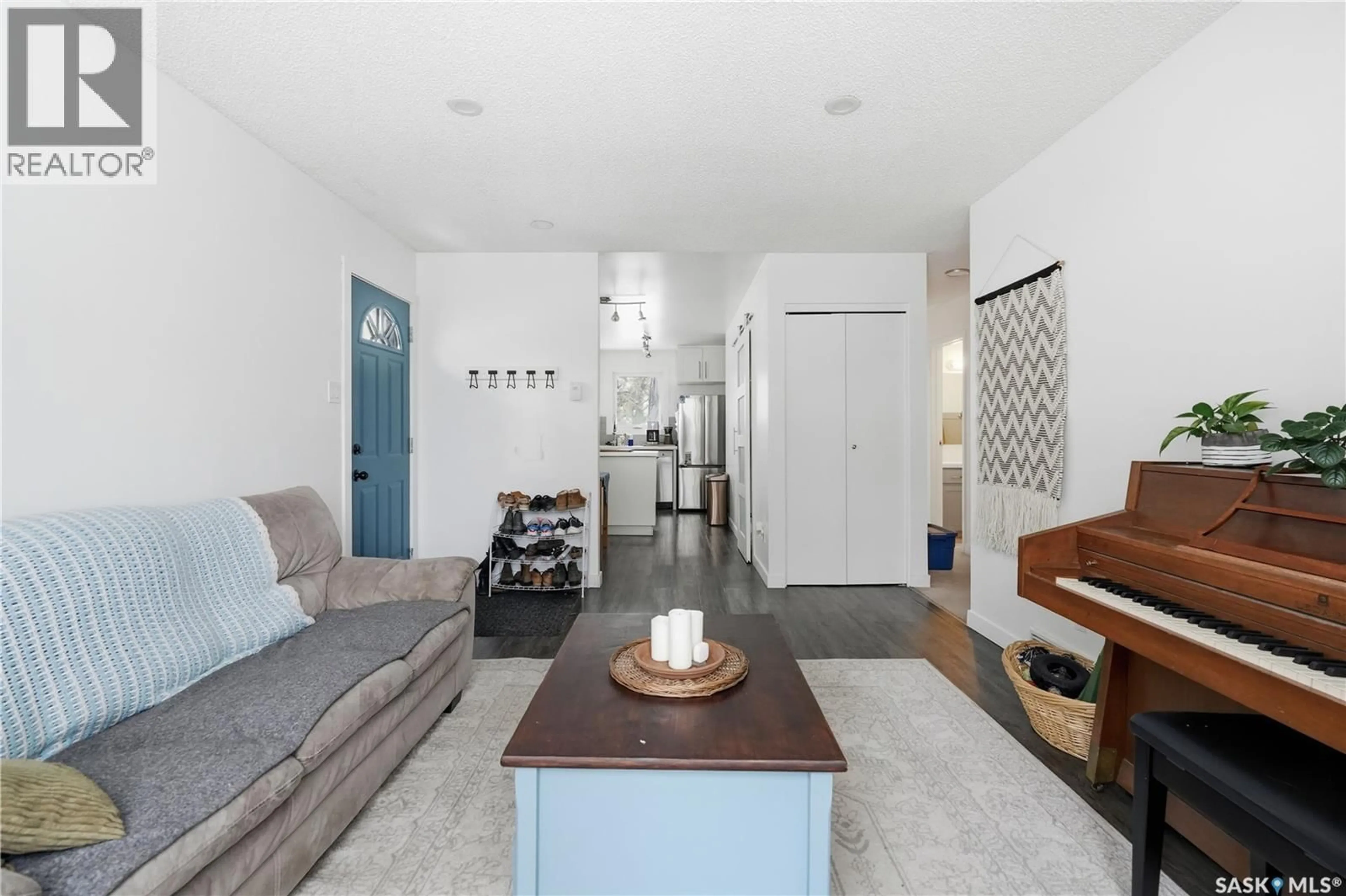 Living room with furniture, unknown for 166 MAGEE CRESCENT, Regina Saskatchewan S4R6K7