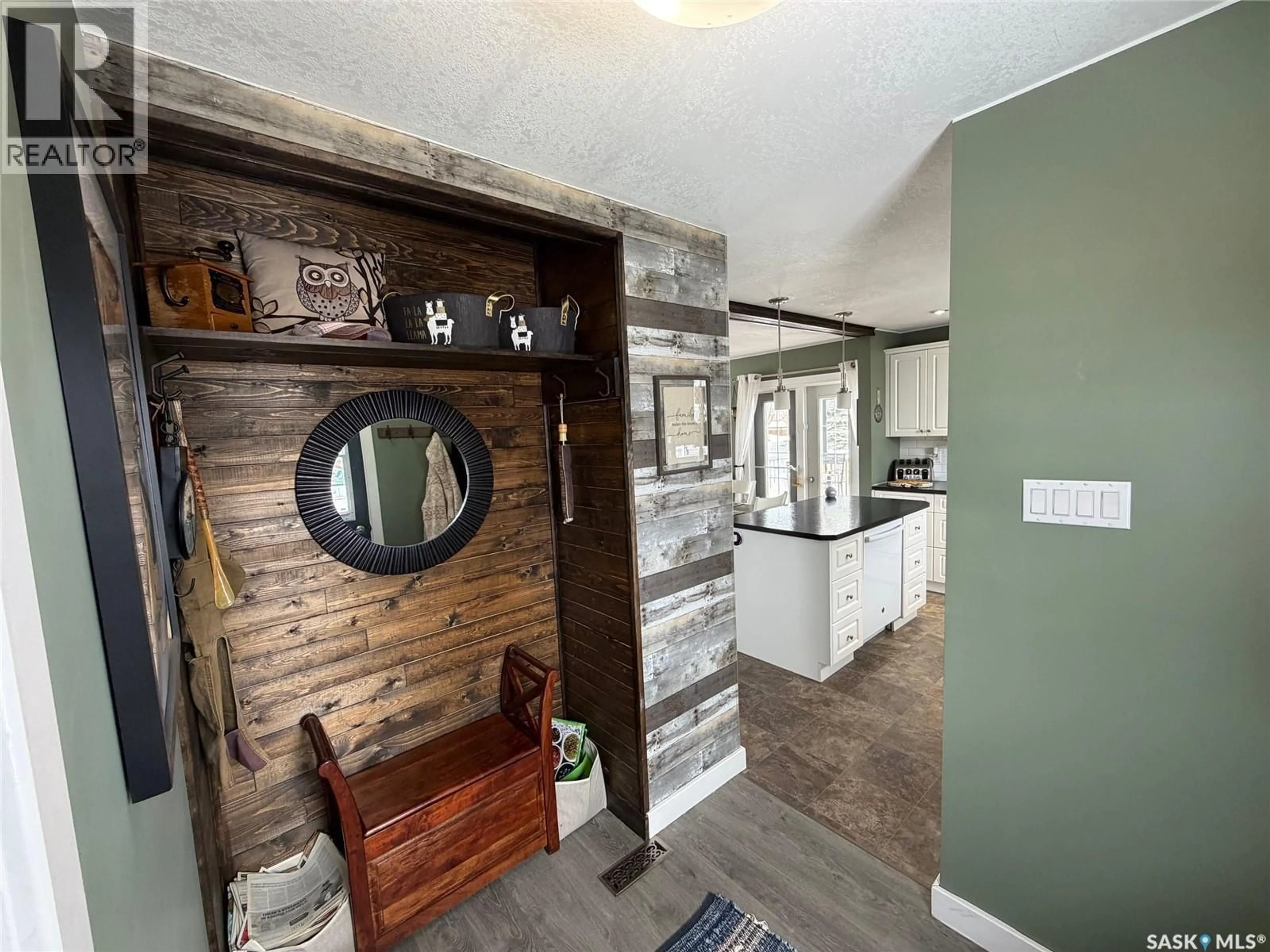 Indoor entryway for 739 HUDSON CRESCENT, Hudson Bay Saskatchewan S0E0Y0
