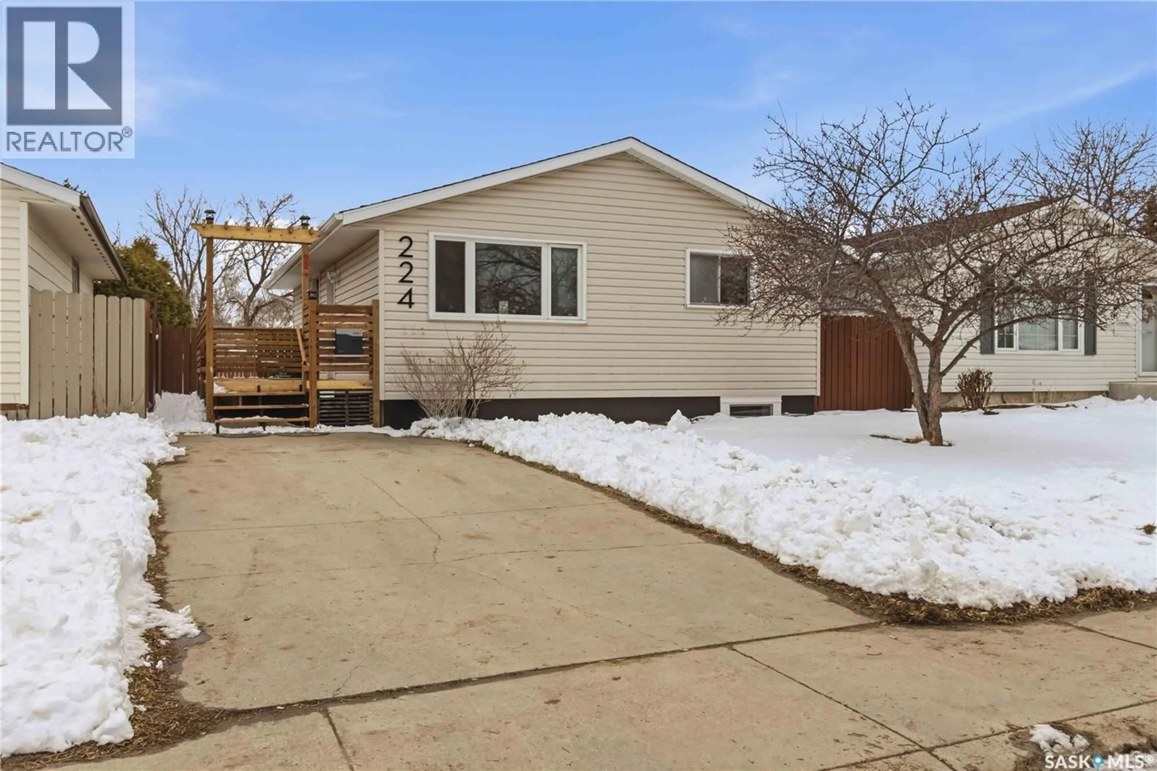 Unknown for 224 WATERLOO CRESCENT, Saskatoon Saskatchewan S7H4G5