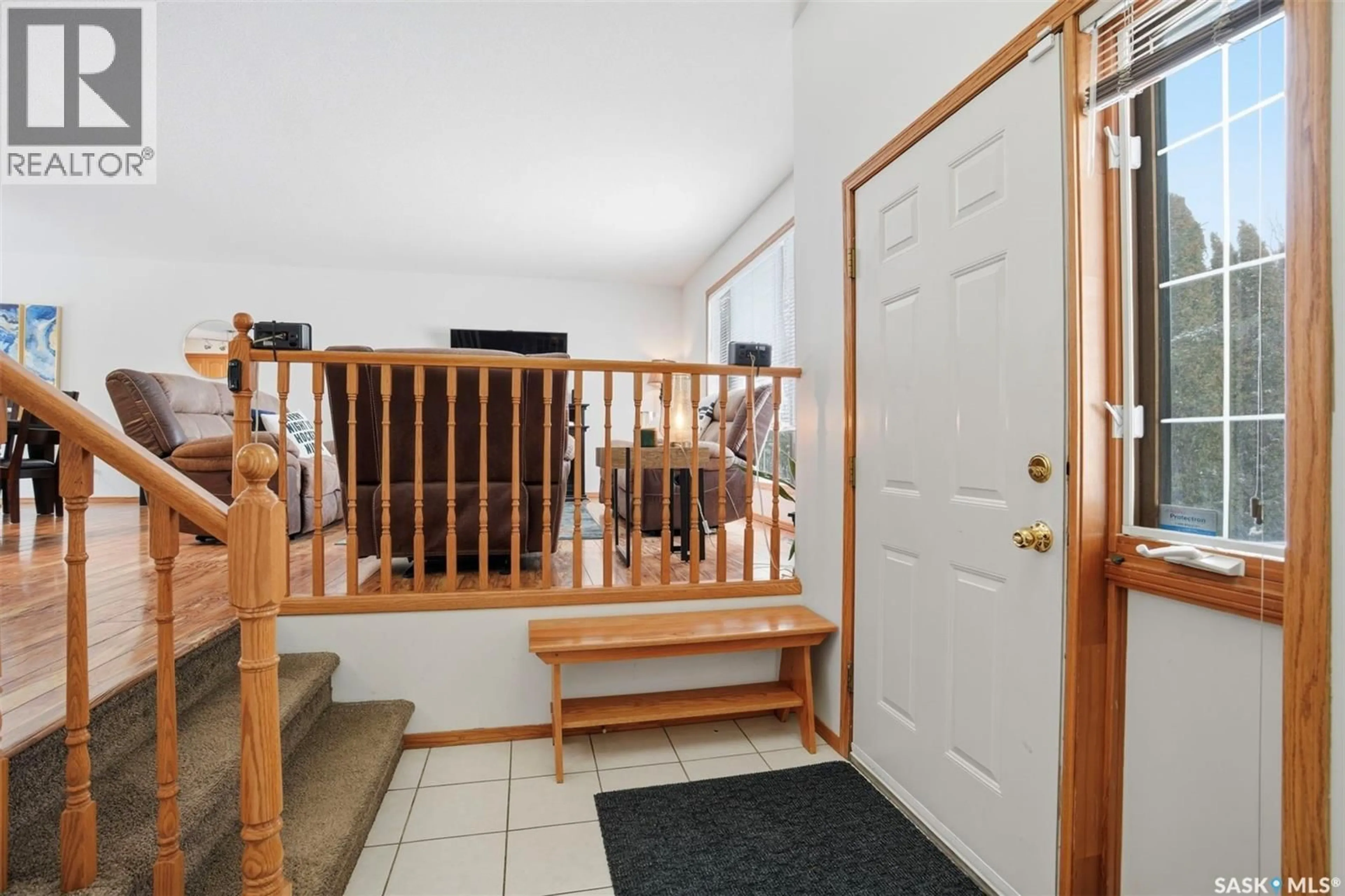 Indoor entryway for 222 HUNT ROAD, Saskatoon Saskatchewan S7L7A2