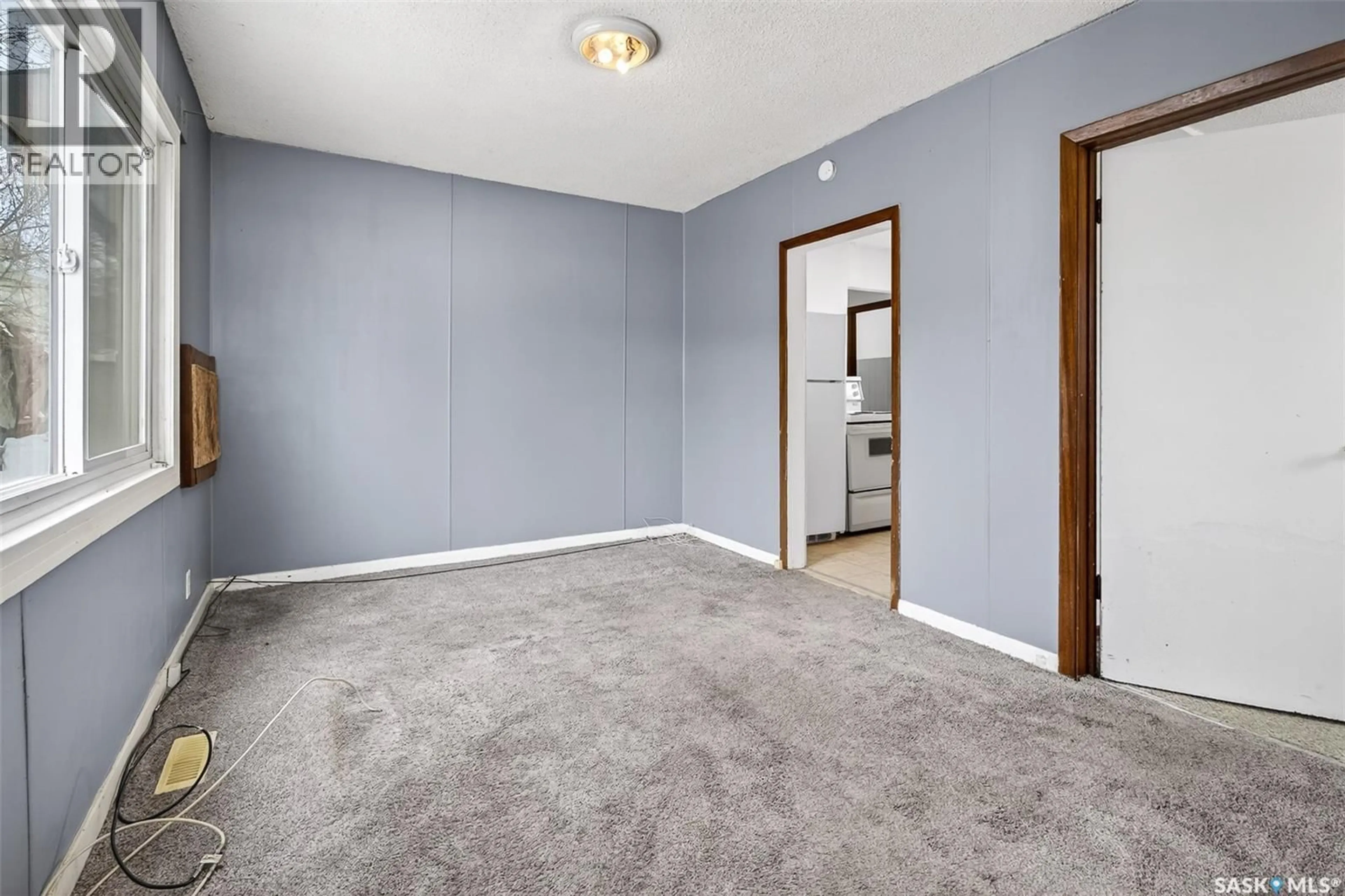 A pic of a room for 1042 FAIRFORD STREET, Moose Jaw Saskatchewan S6H0G6