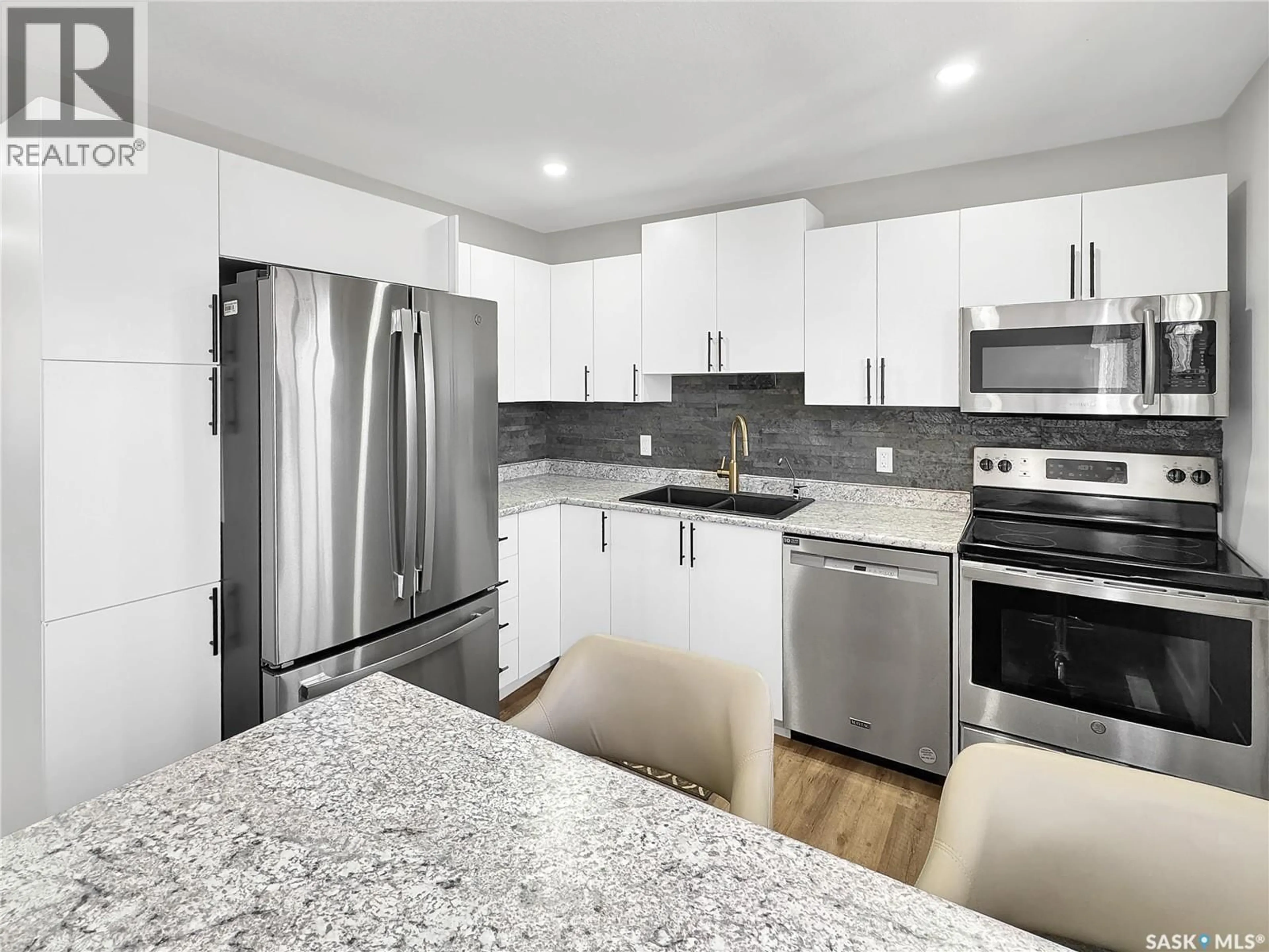 Open concept kitchen, unknown for 351 33RD STREET, Battleford Saskatchewan S0M0E0