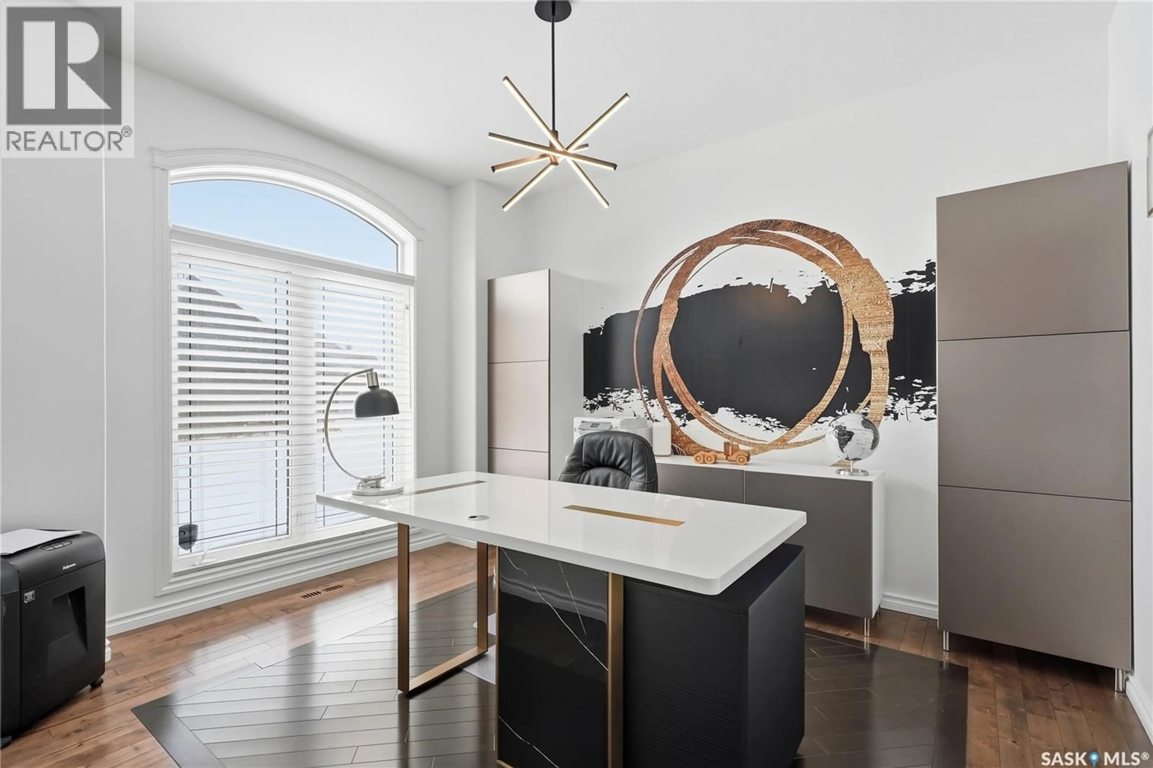 Unknown for 32 501 CARTWRIGHT STREET, Saskatoon Saskatchewan S7T1E1