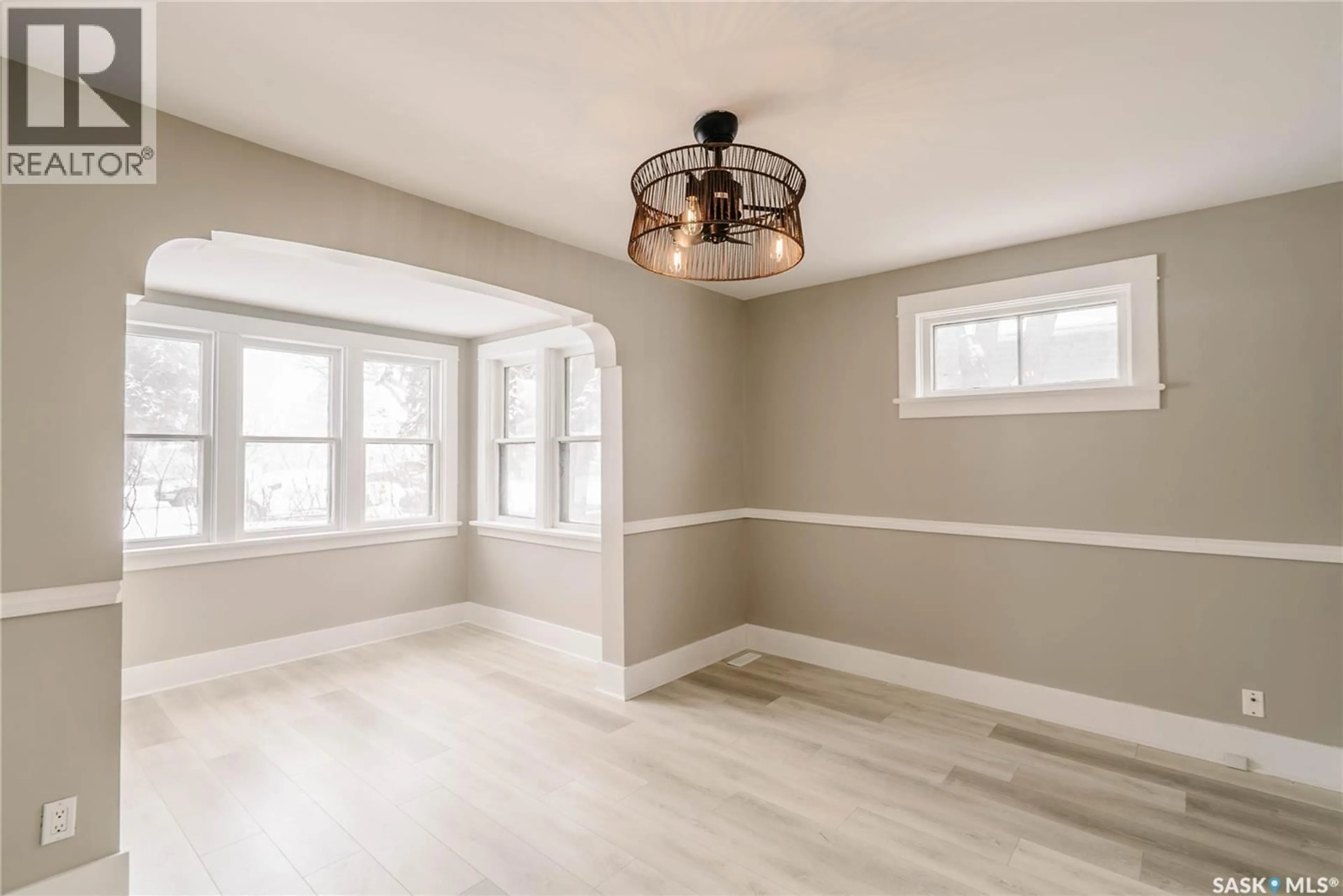 A pic of a room for 1328 D AVENUE, Saskatoon Saskatchewan S7L1P3