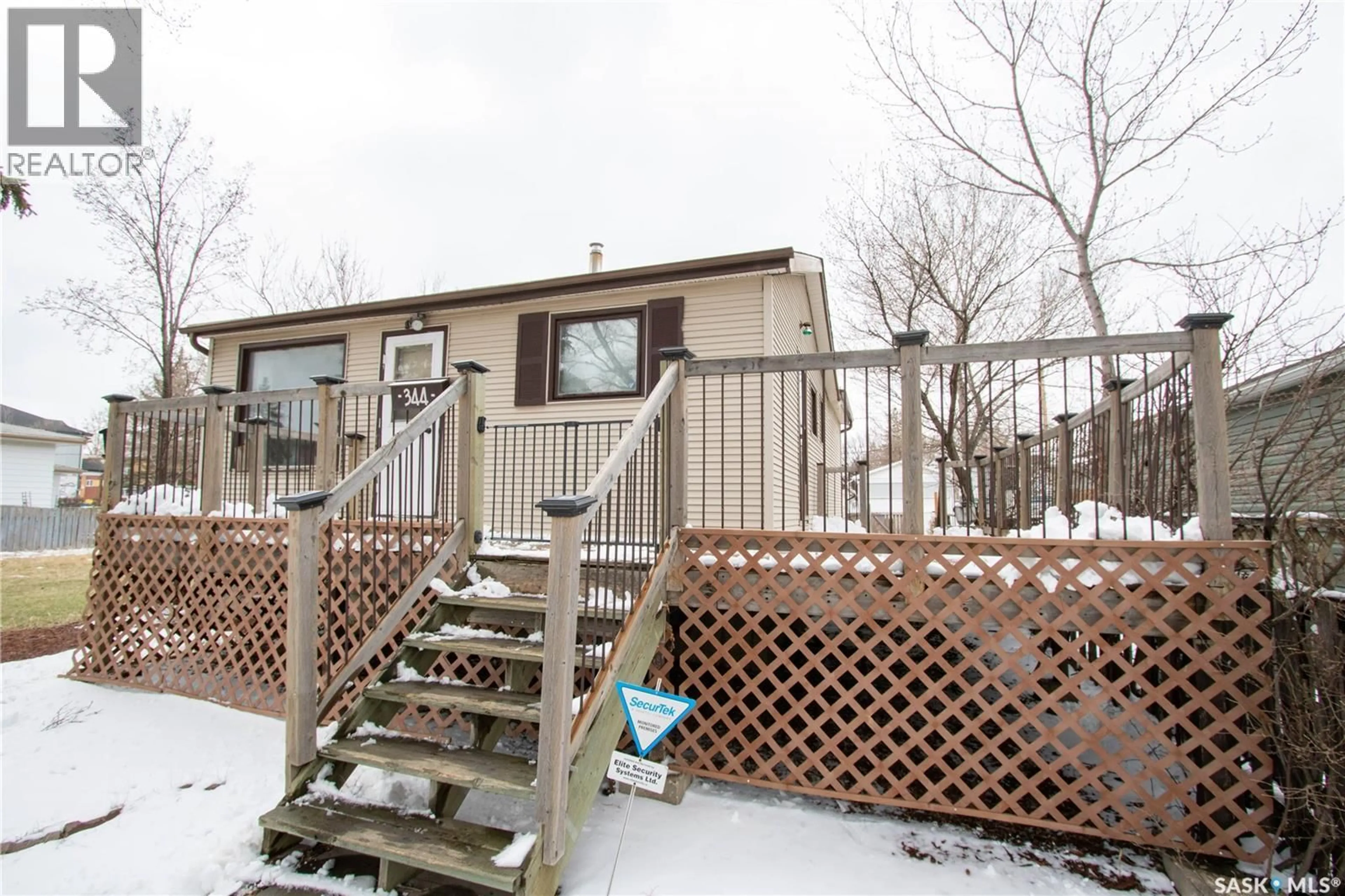 Patio, unknown for 344 ANGUS STREET, Regina Saskatchewan S4R3K6