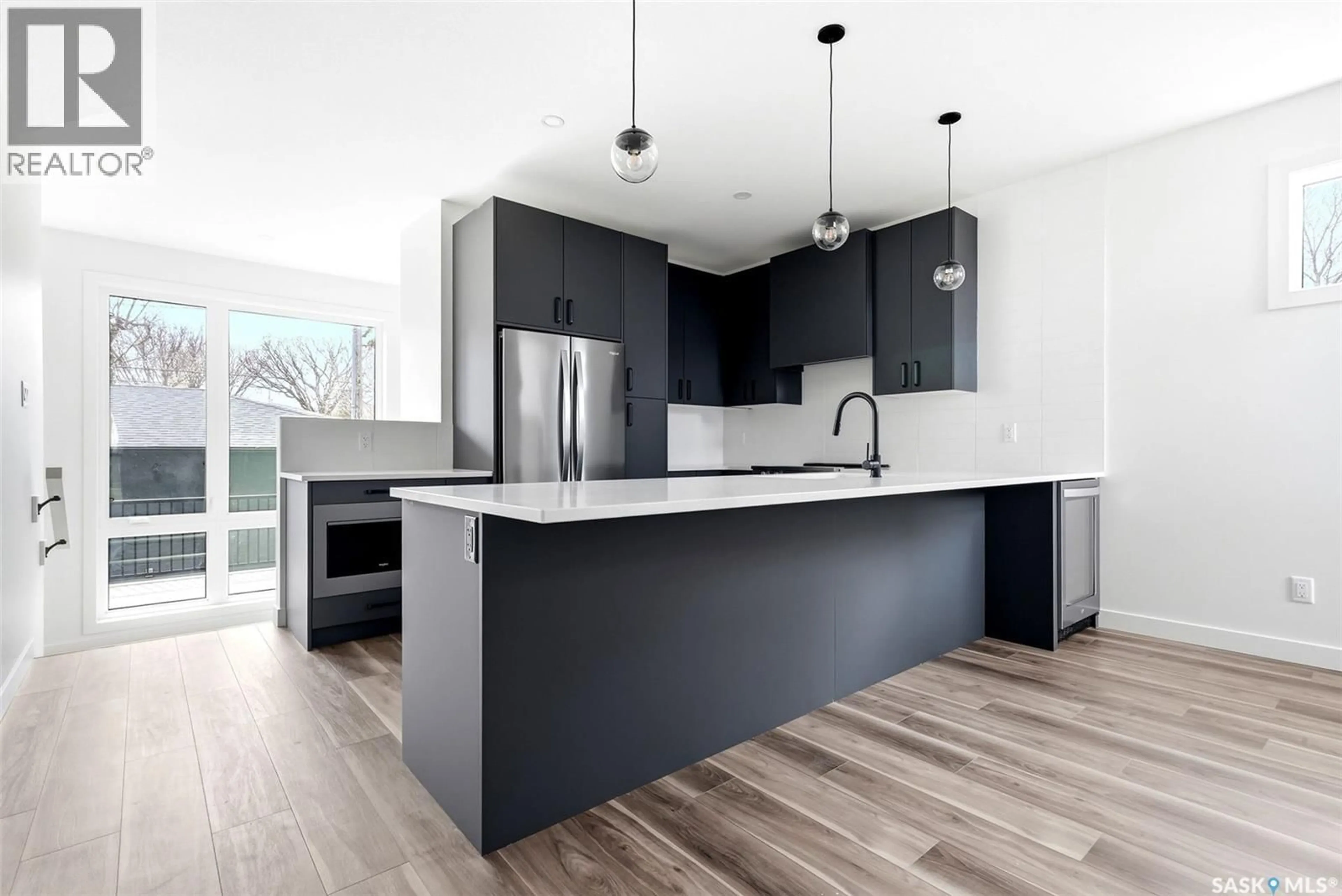 Open concept kitchen, unknown for 3919 QU'APPELLE DRIVE, Regina Saskatchewan S4S0E1