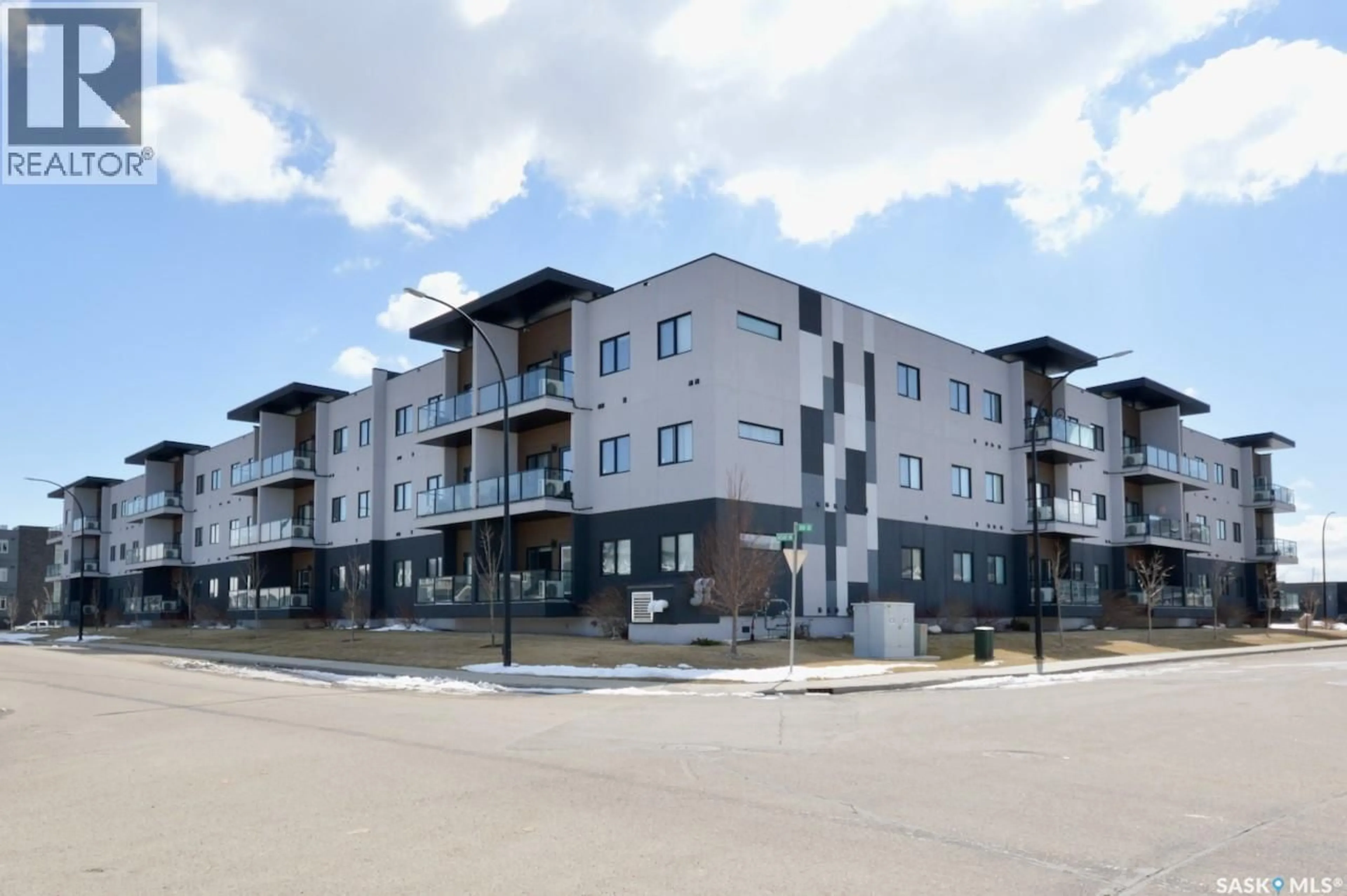 Unknown for 321 545 HASSARD CLOSE, Saskatoon Saskatchewan S7L6V3