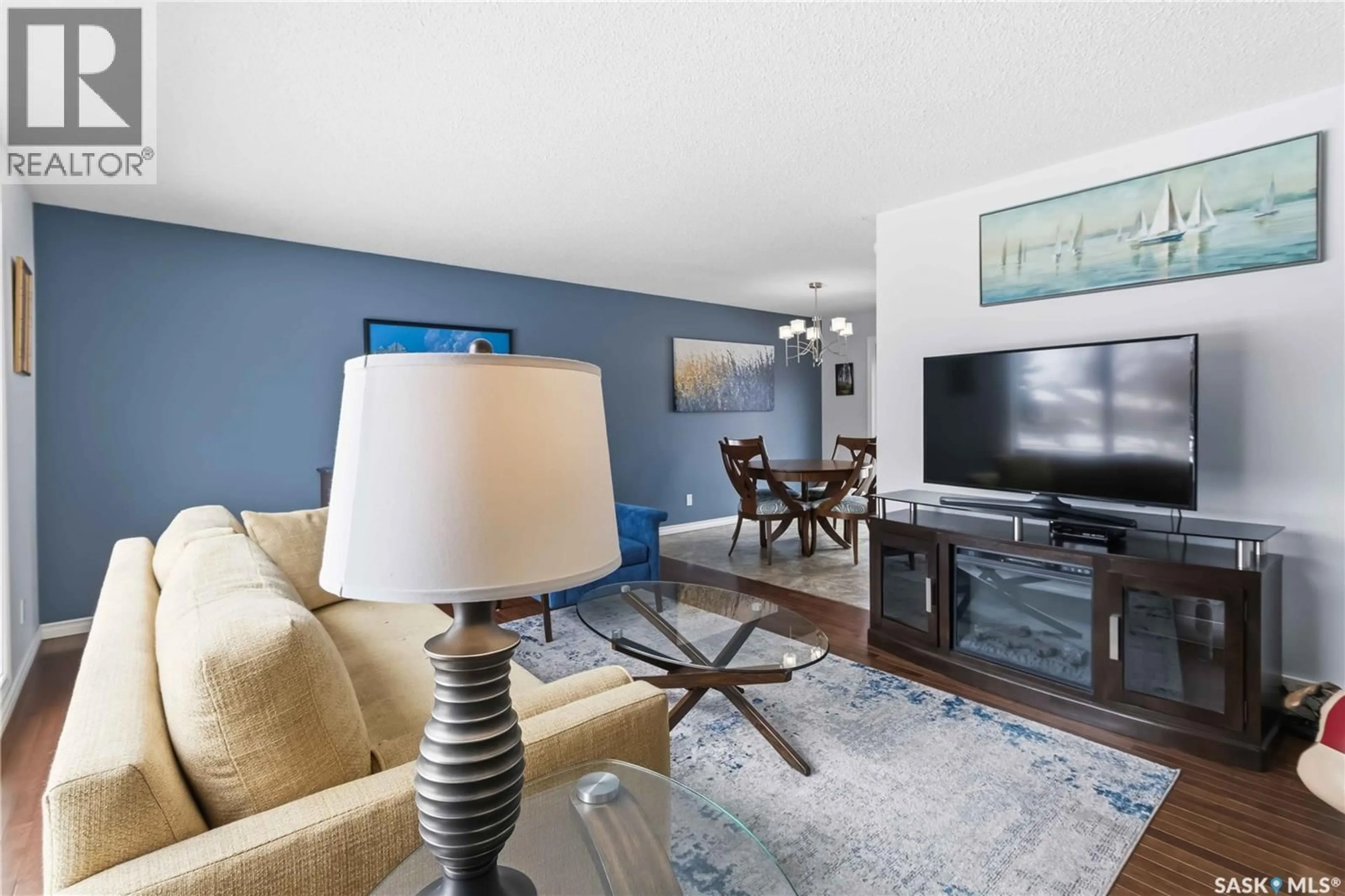 Living room with furniture, unknown for 3001 EASTVIEW, Saskatoon Saskatchewan S7J3J1