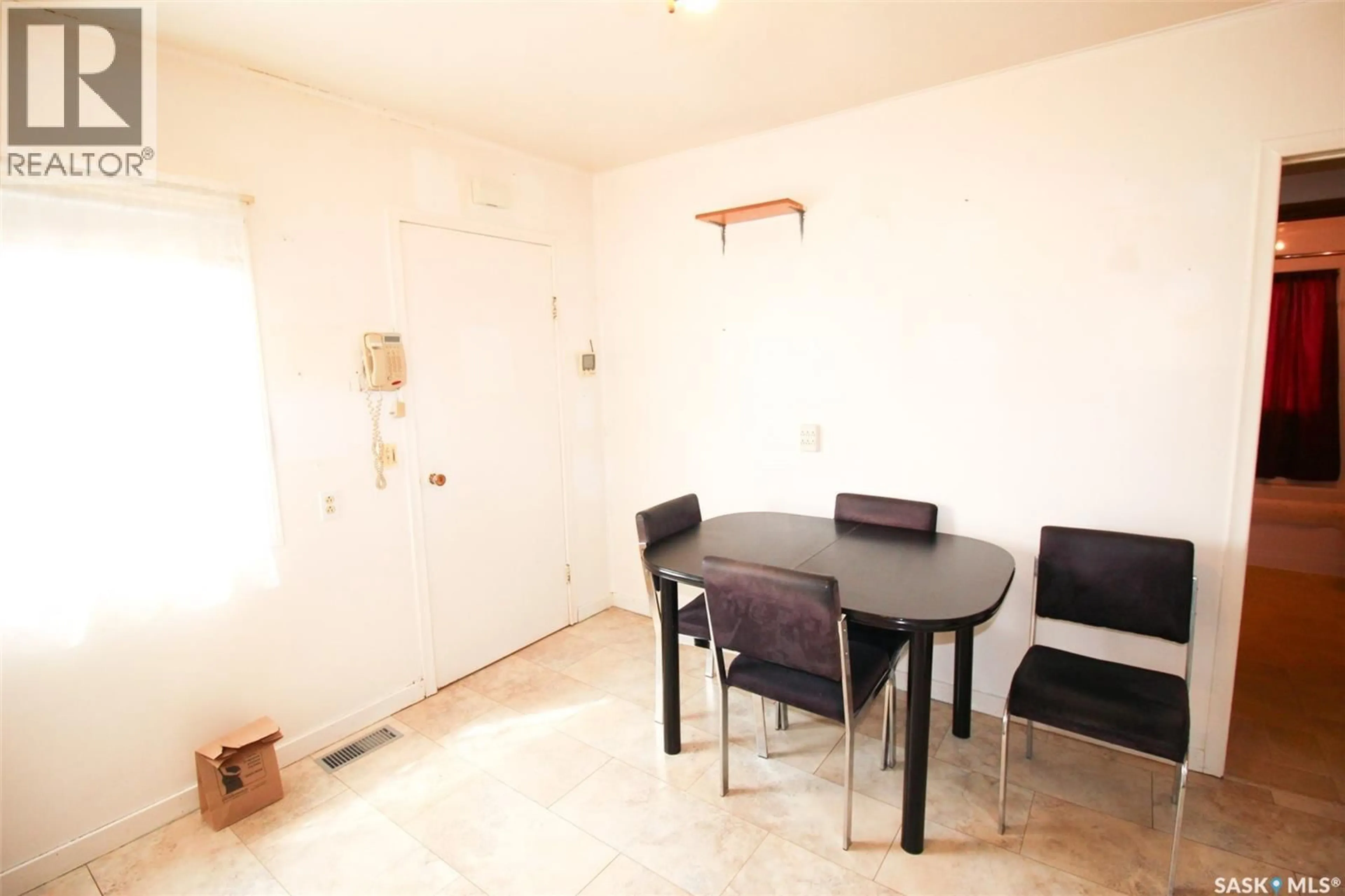 A pic of a room for 261 2ND AVENUE, Shaunavon Saskatchewan S0N2M0