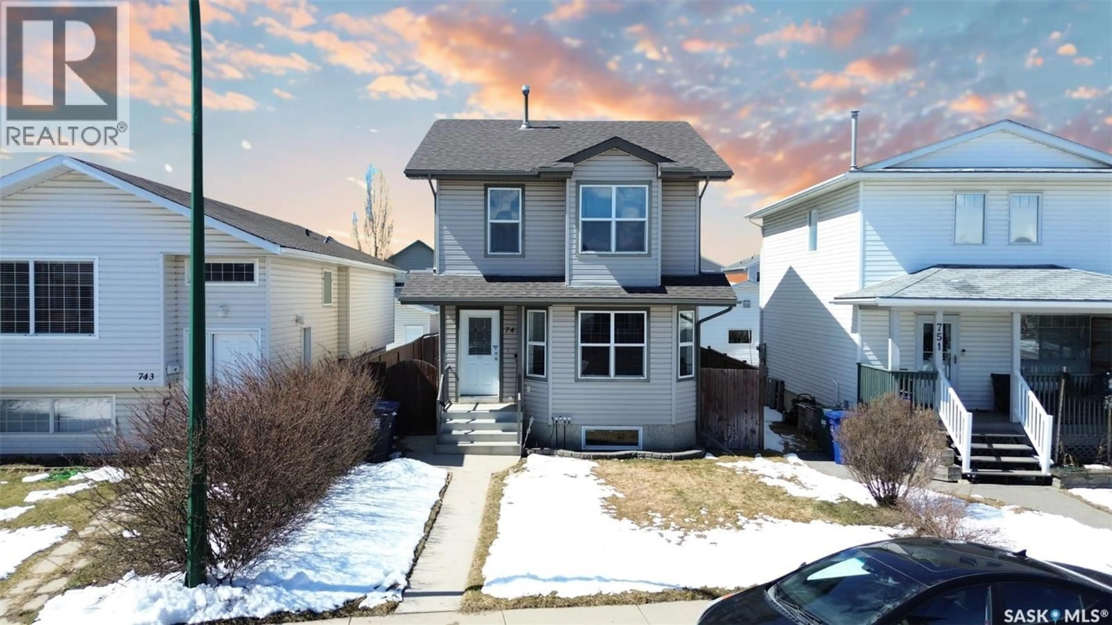Home with vinyl exterior material, street for 747 RUTHERFORD LANE, Saskatoon Saskatchewan S7N4X6