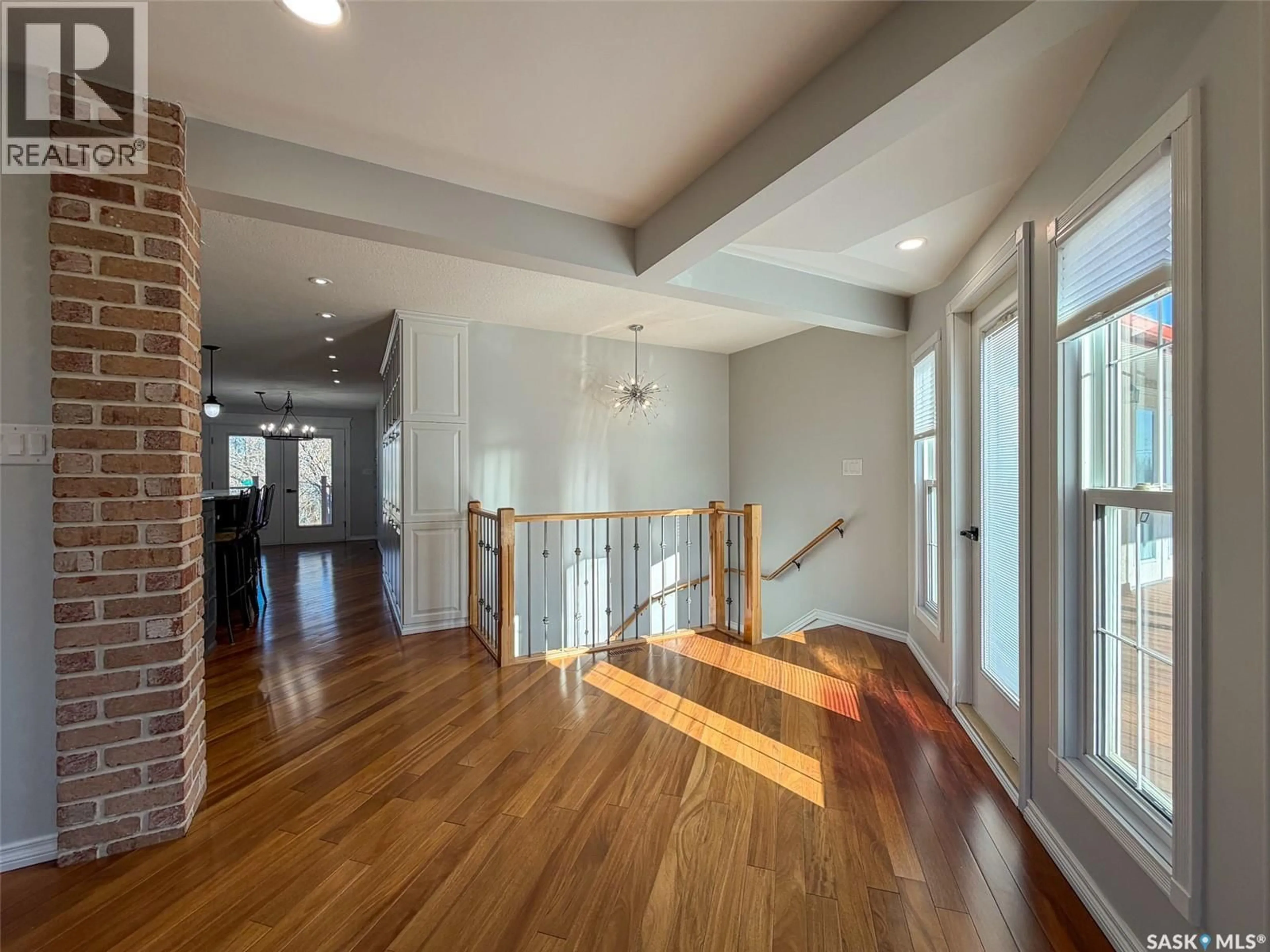 Indoor foyer for 117 2ND STREET, Frontier Saskatchewan S0N0W0
